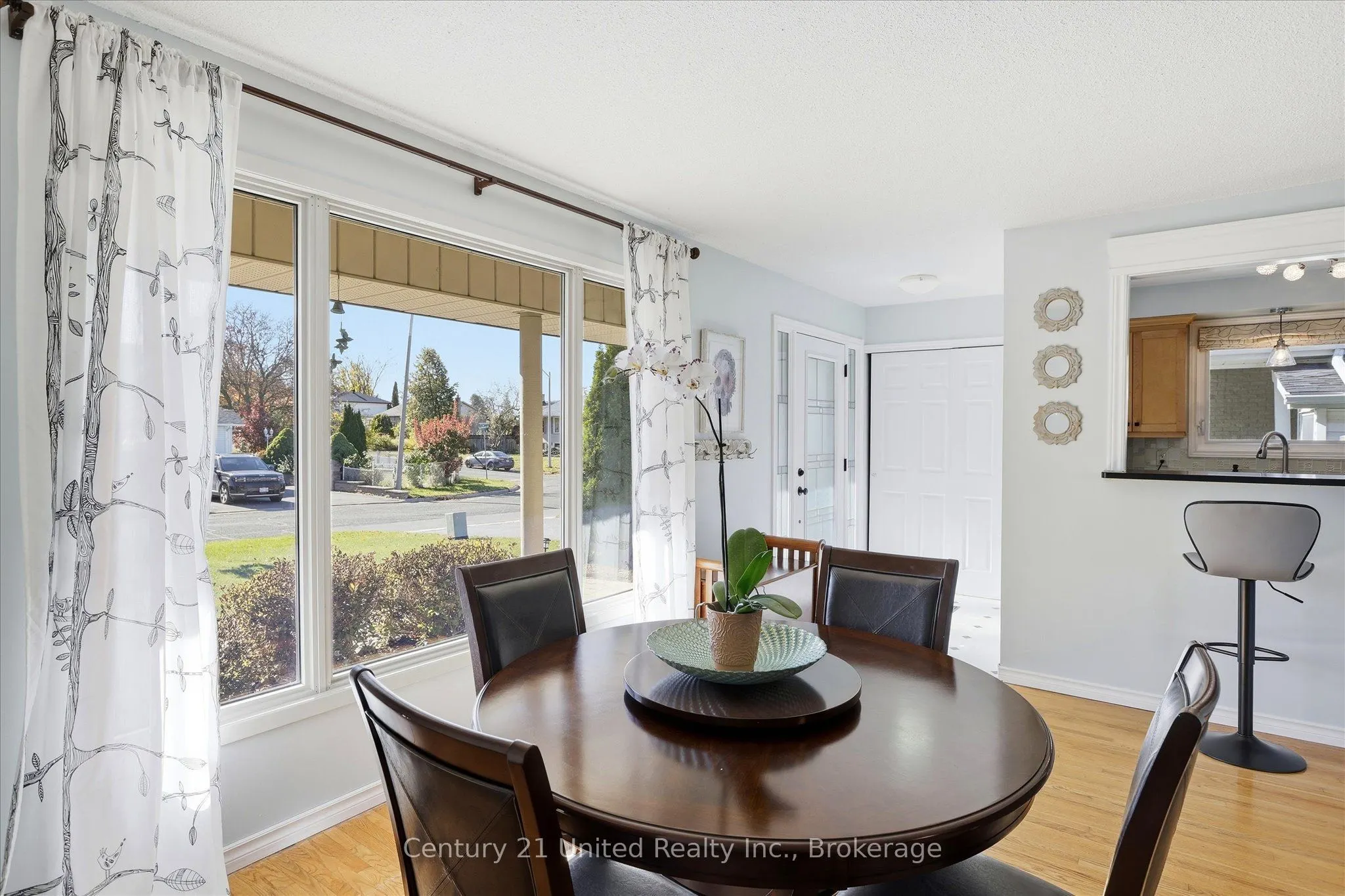 898 Sydenham Road