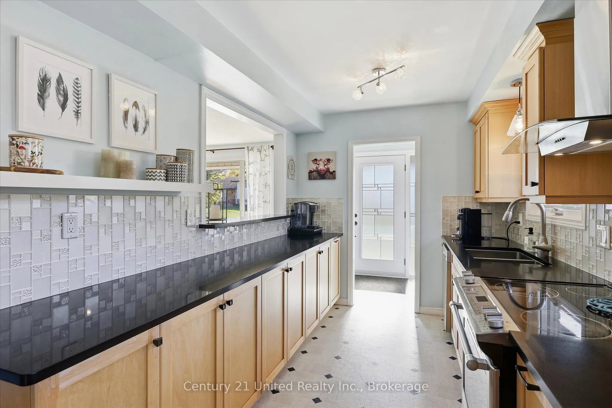 898 Sydenham Road