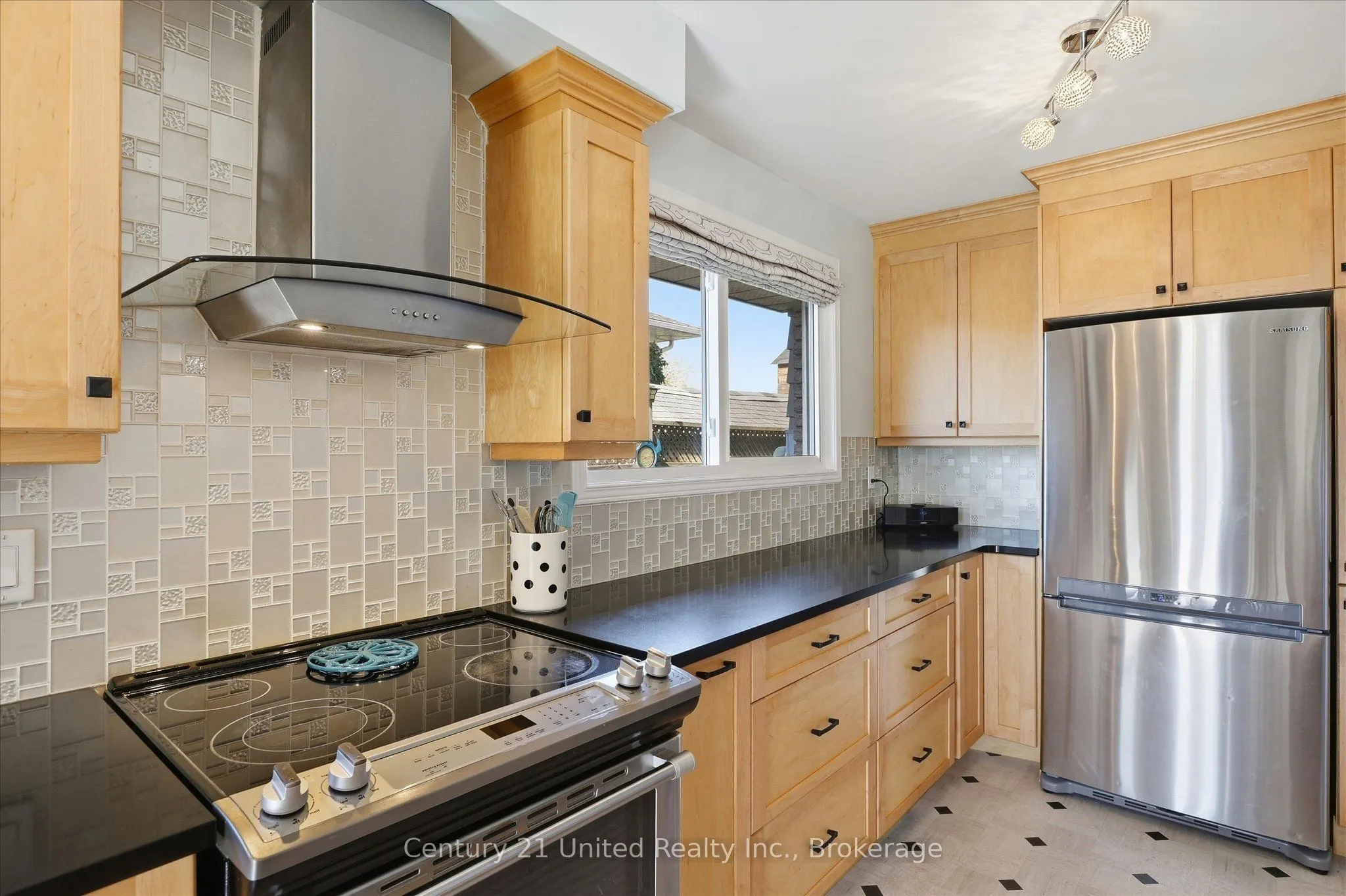 898 Sydenham Road