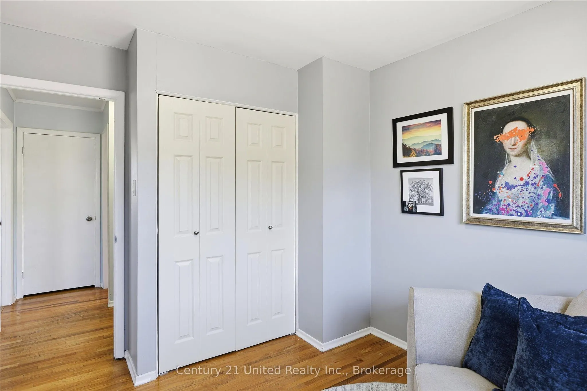 898 Sydenham Road