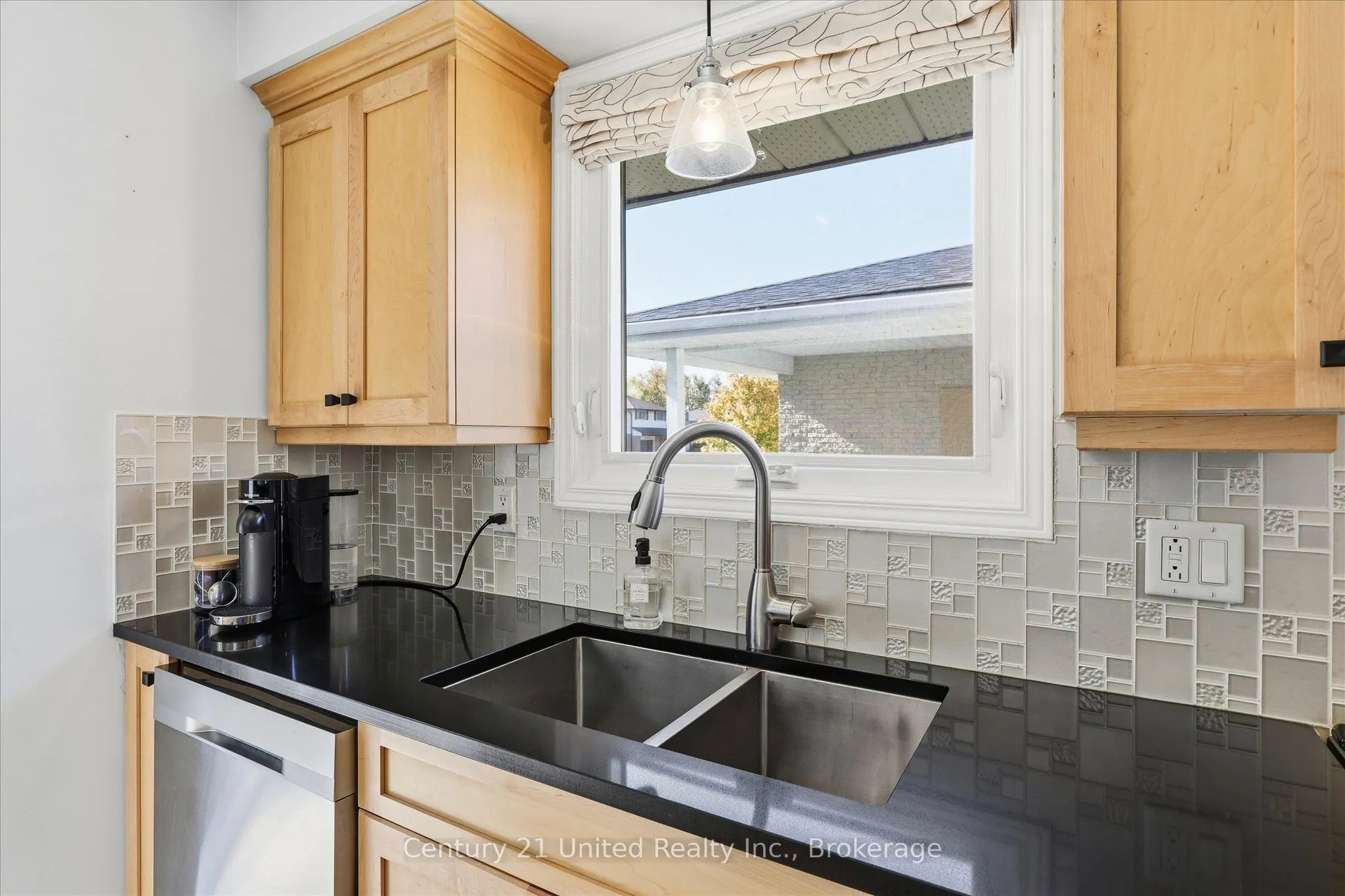 898 Sydenham Road