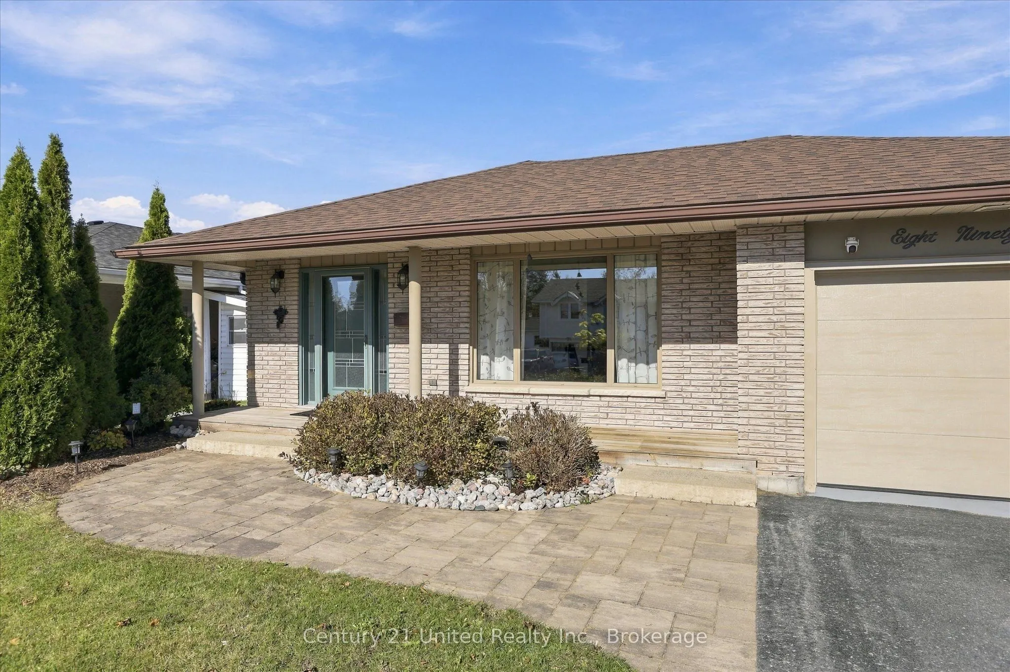 898 Sydenham Road