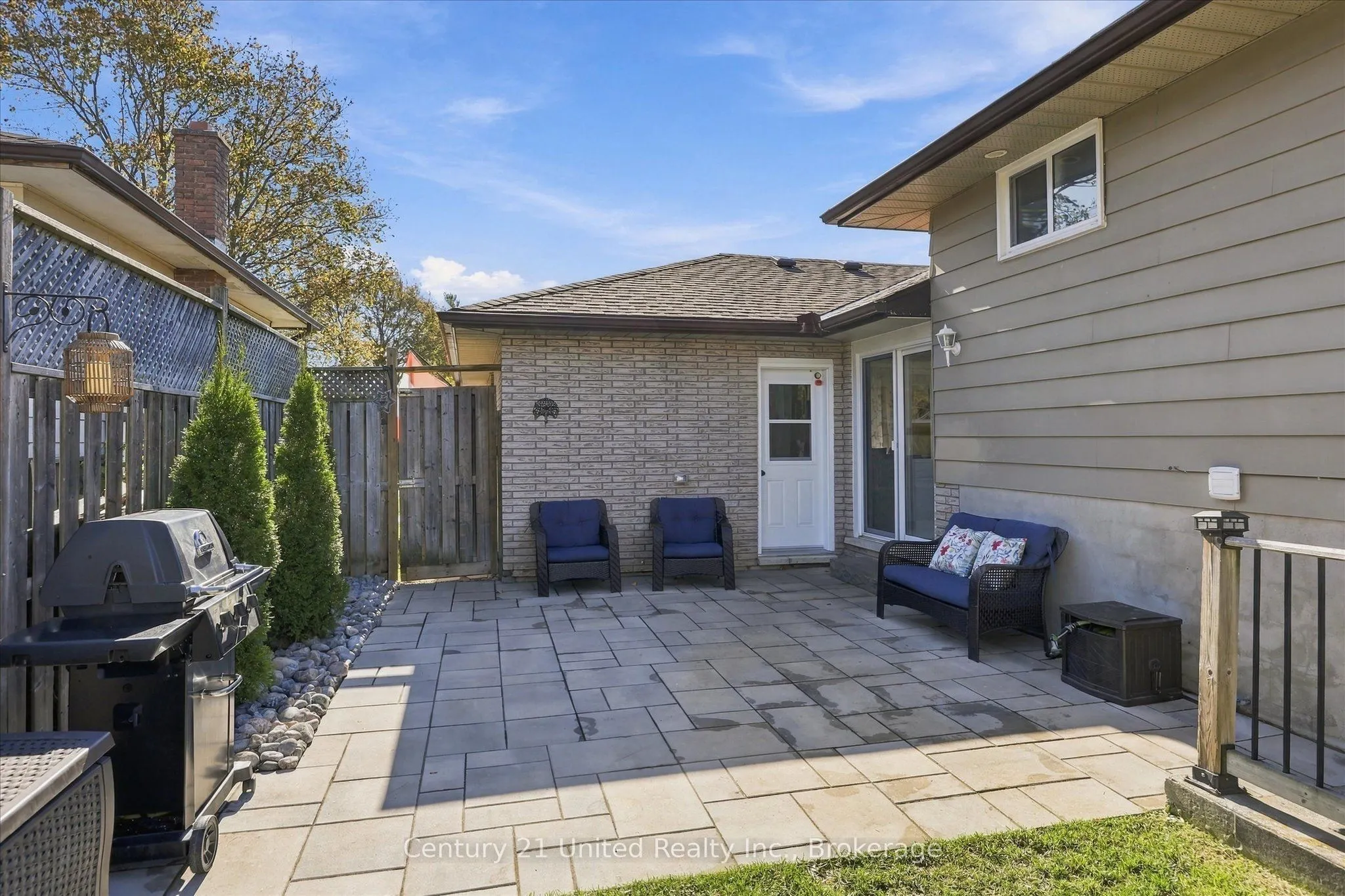 898 Sydenham Road