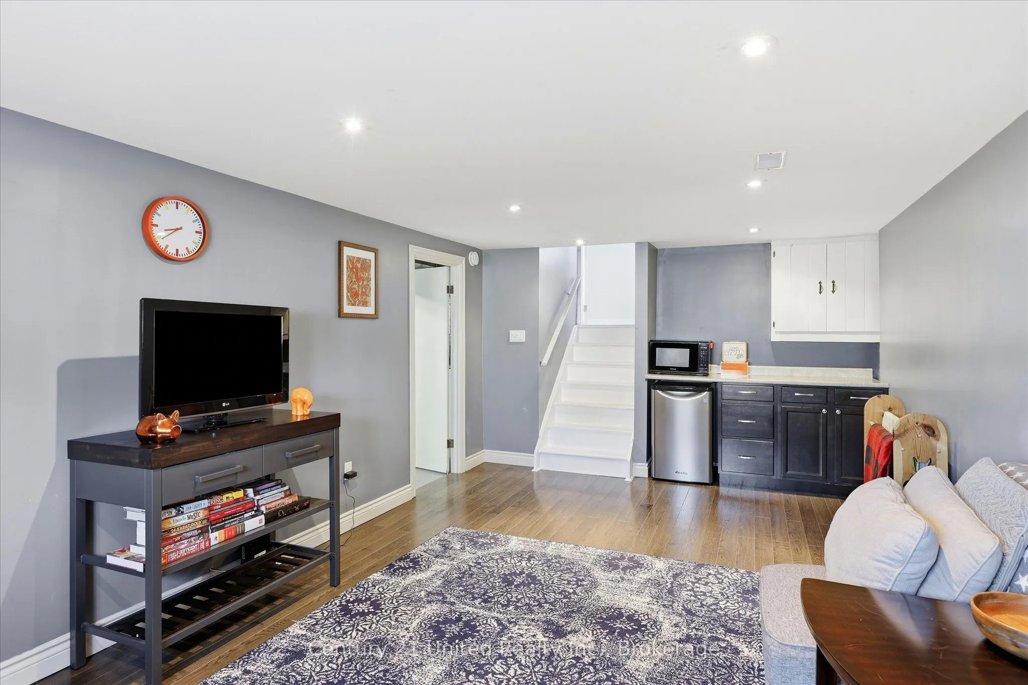 898 Sydenham Road