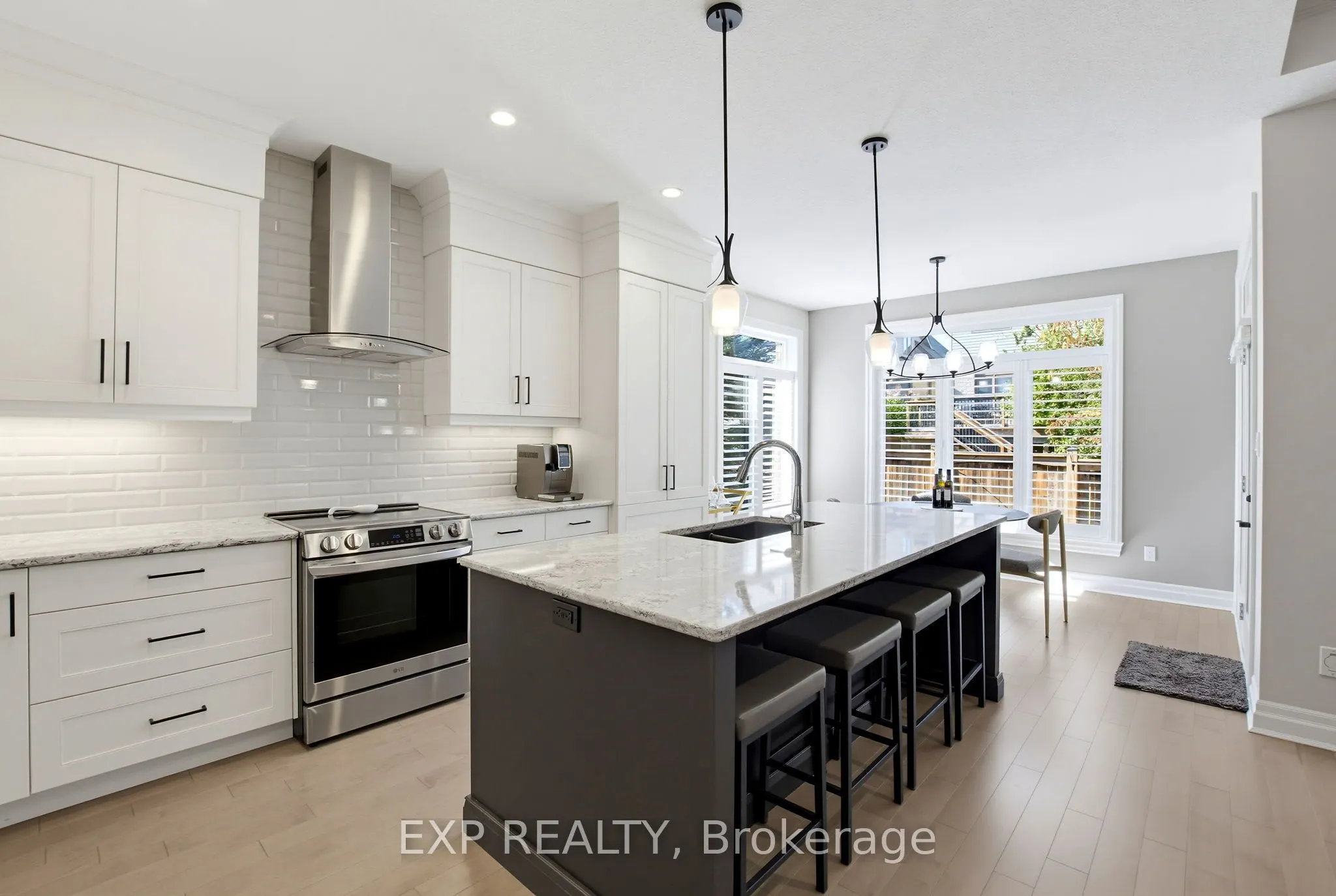 2290 Torrey Pines Way #3