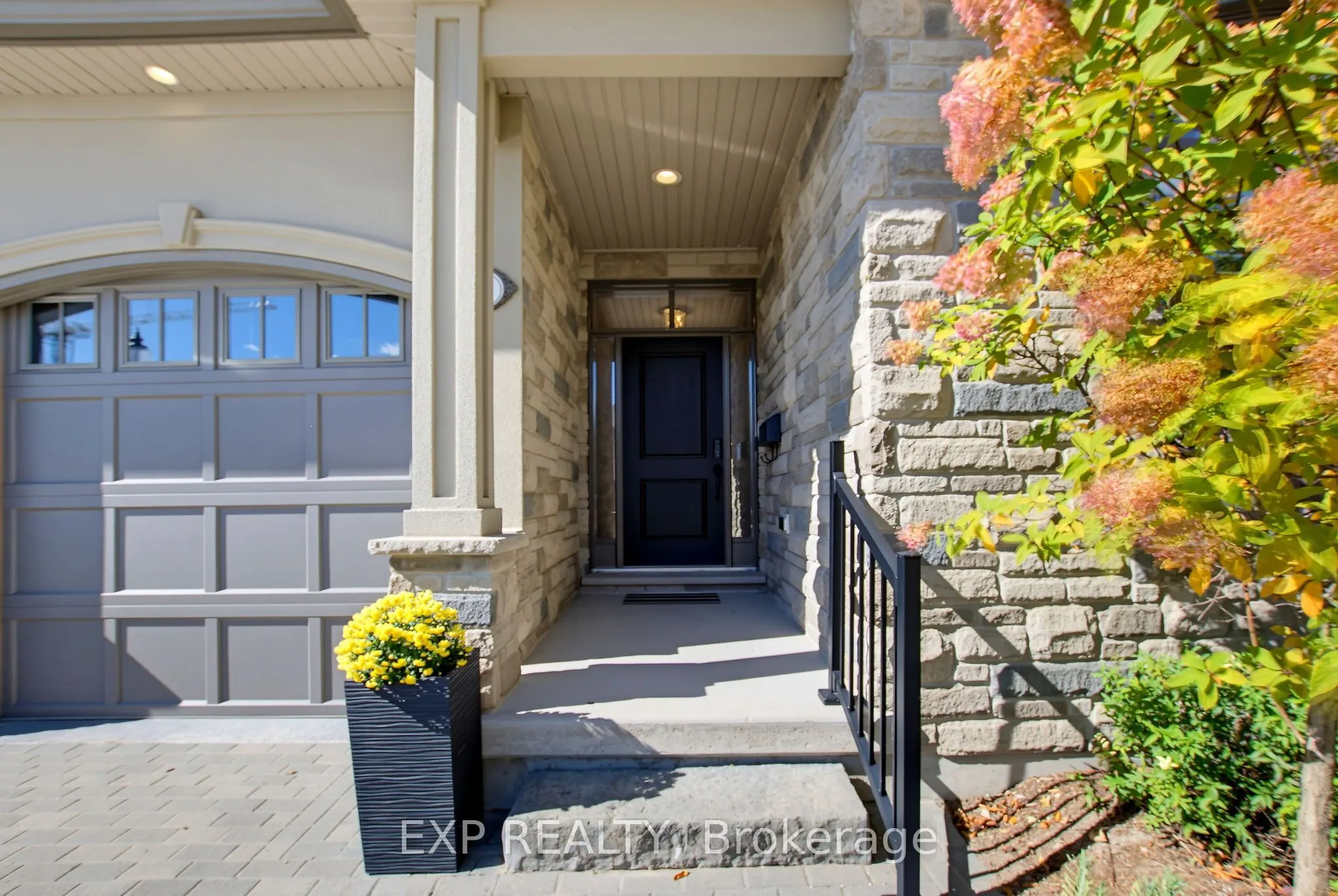 2290 Torrey Pines Way #3