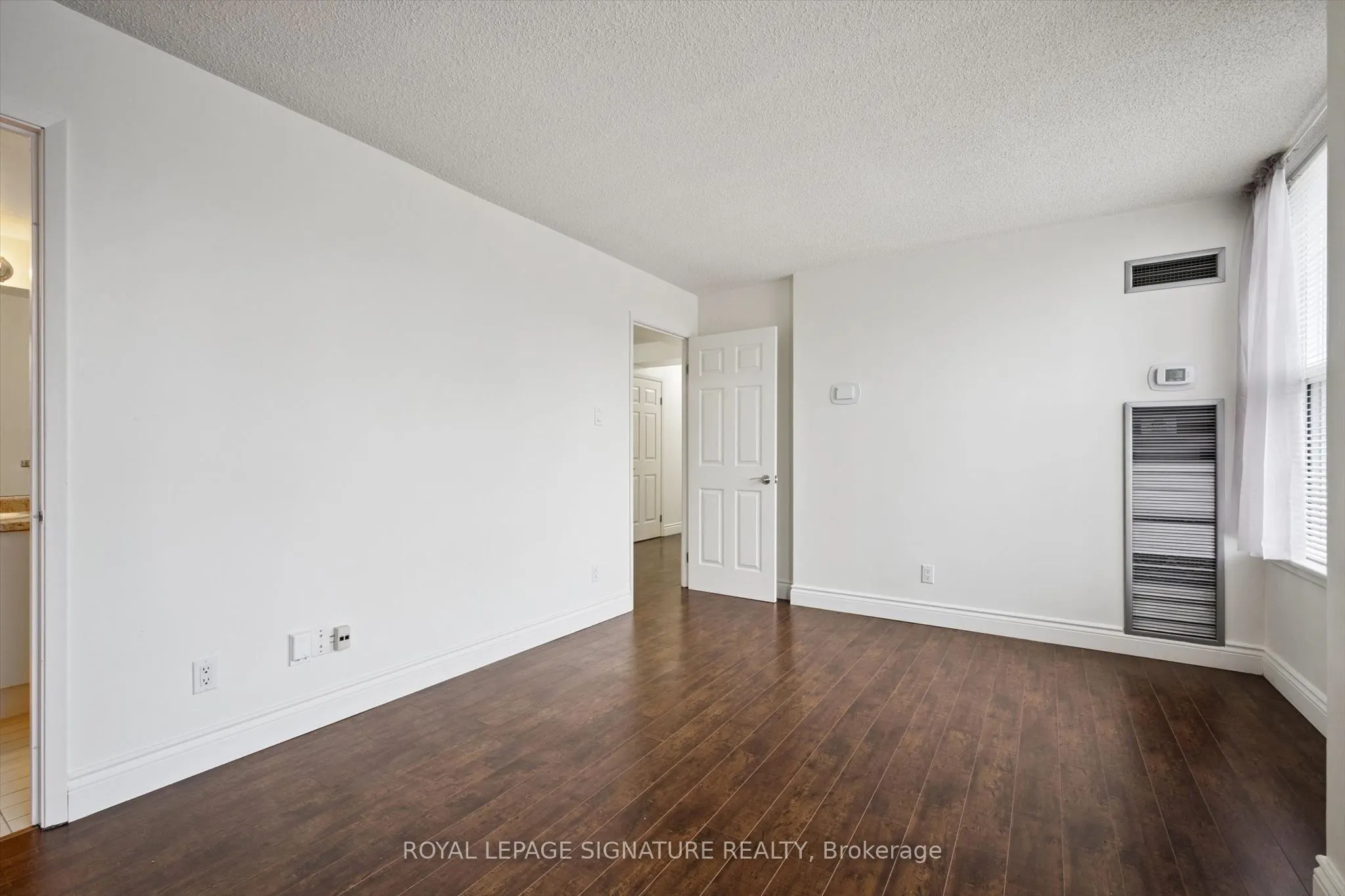 150 Queen Street S #401