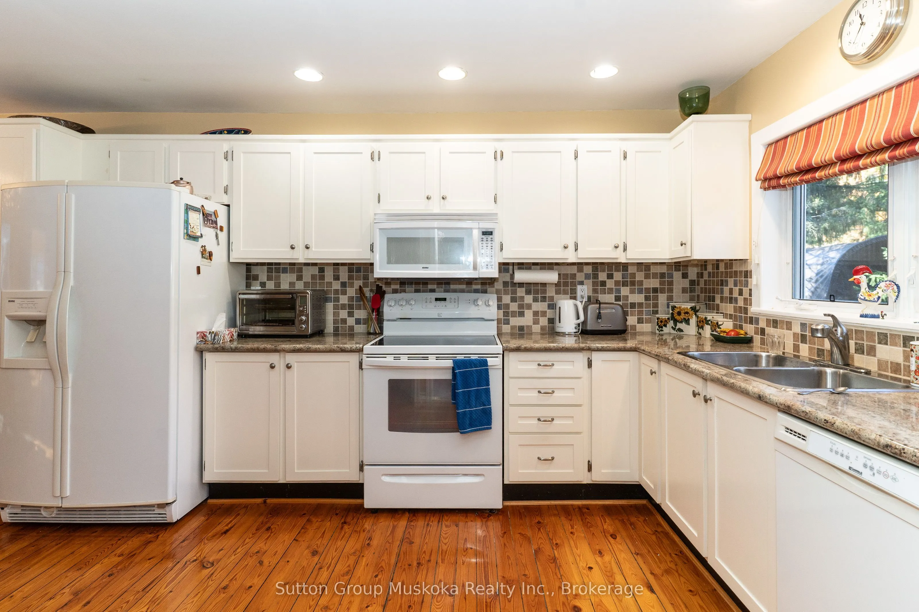 451 Muskoka Rd #10 Road