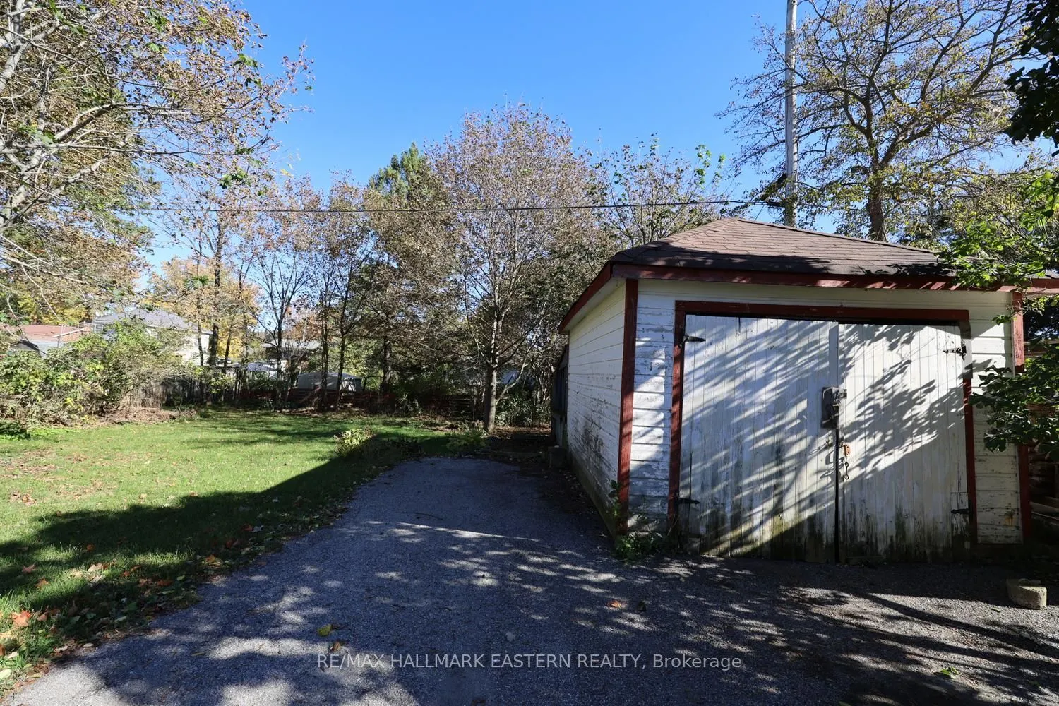 49 Booth Street N