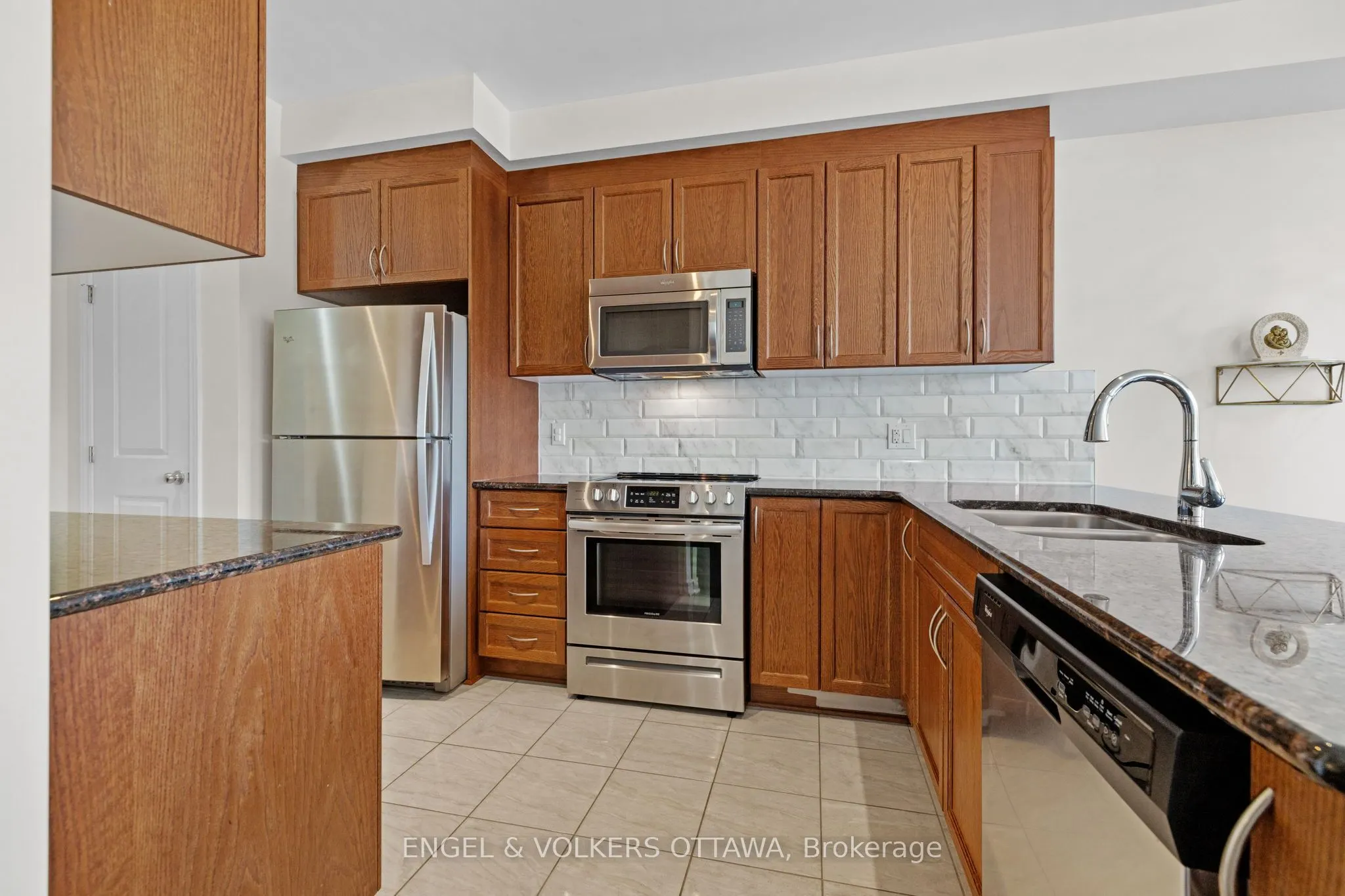 280 Wood Acres Grove