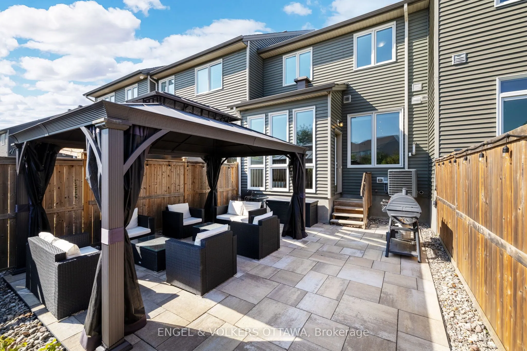 280 Wood Acres Grove
