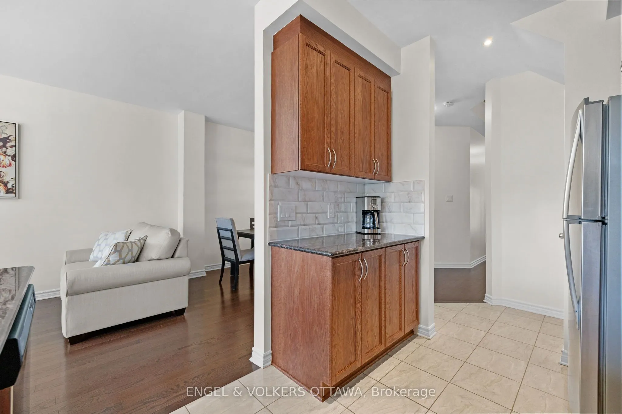 280 Wood Acres Grove
