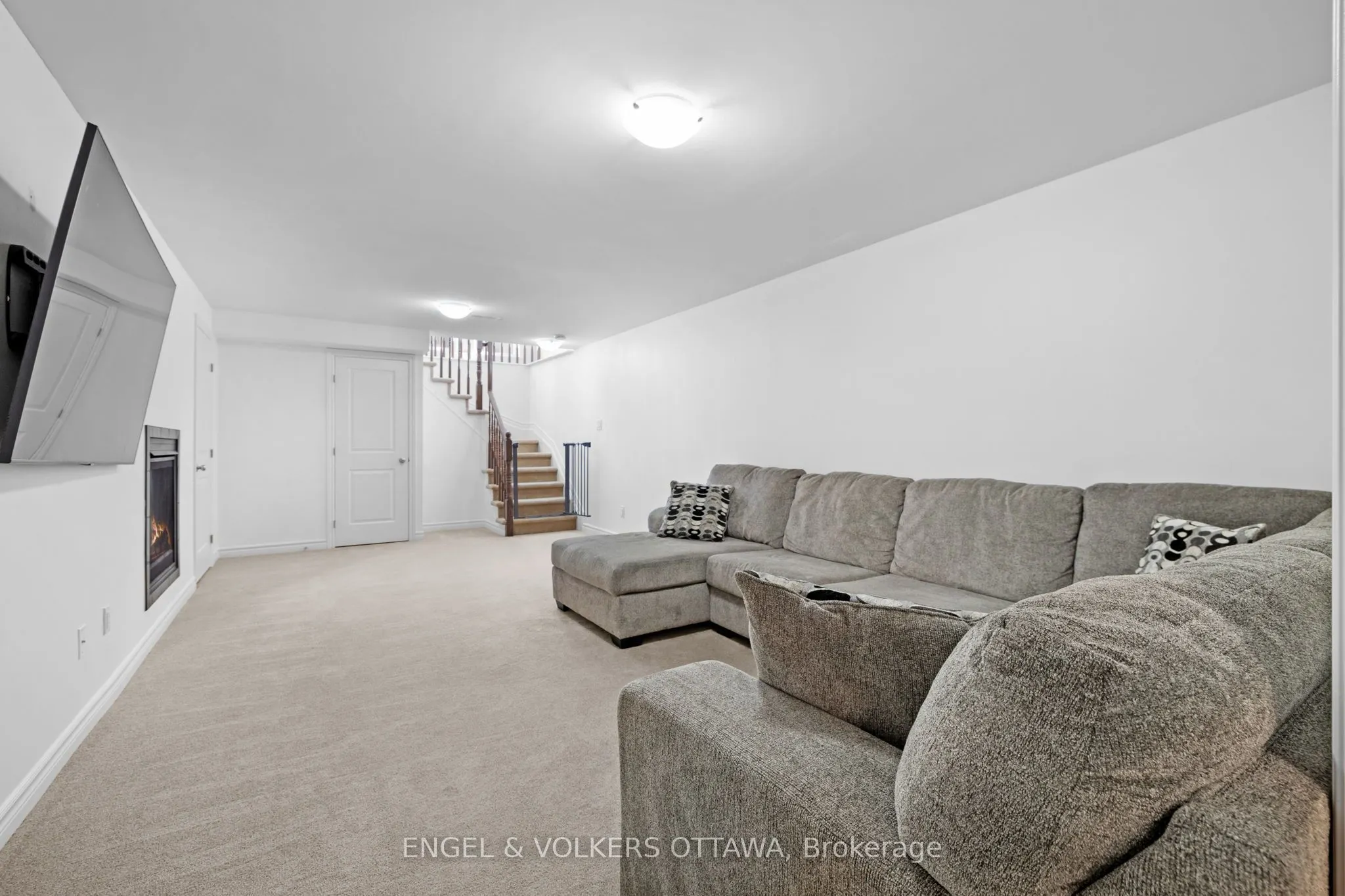 280 Wood Acres Grove