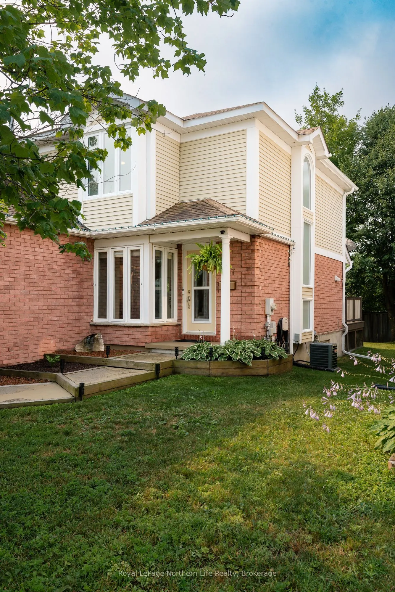 637 Tackaberry Drive
