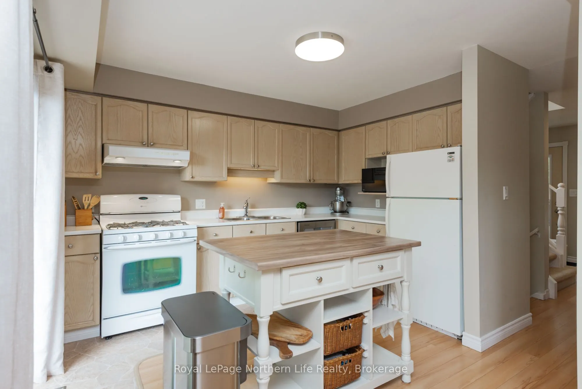 637 Tackaberry Drive
