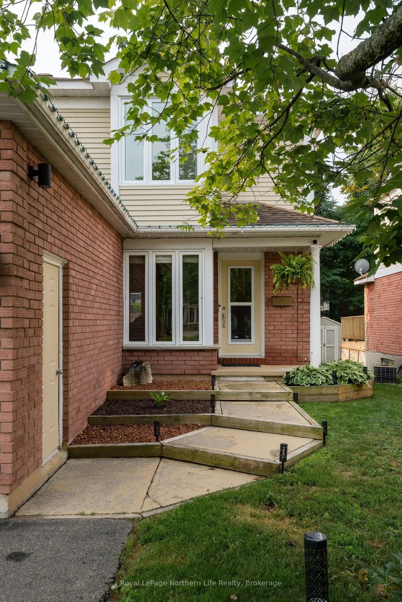 637 Tackaberry Drive