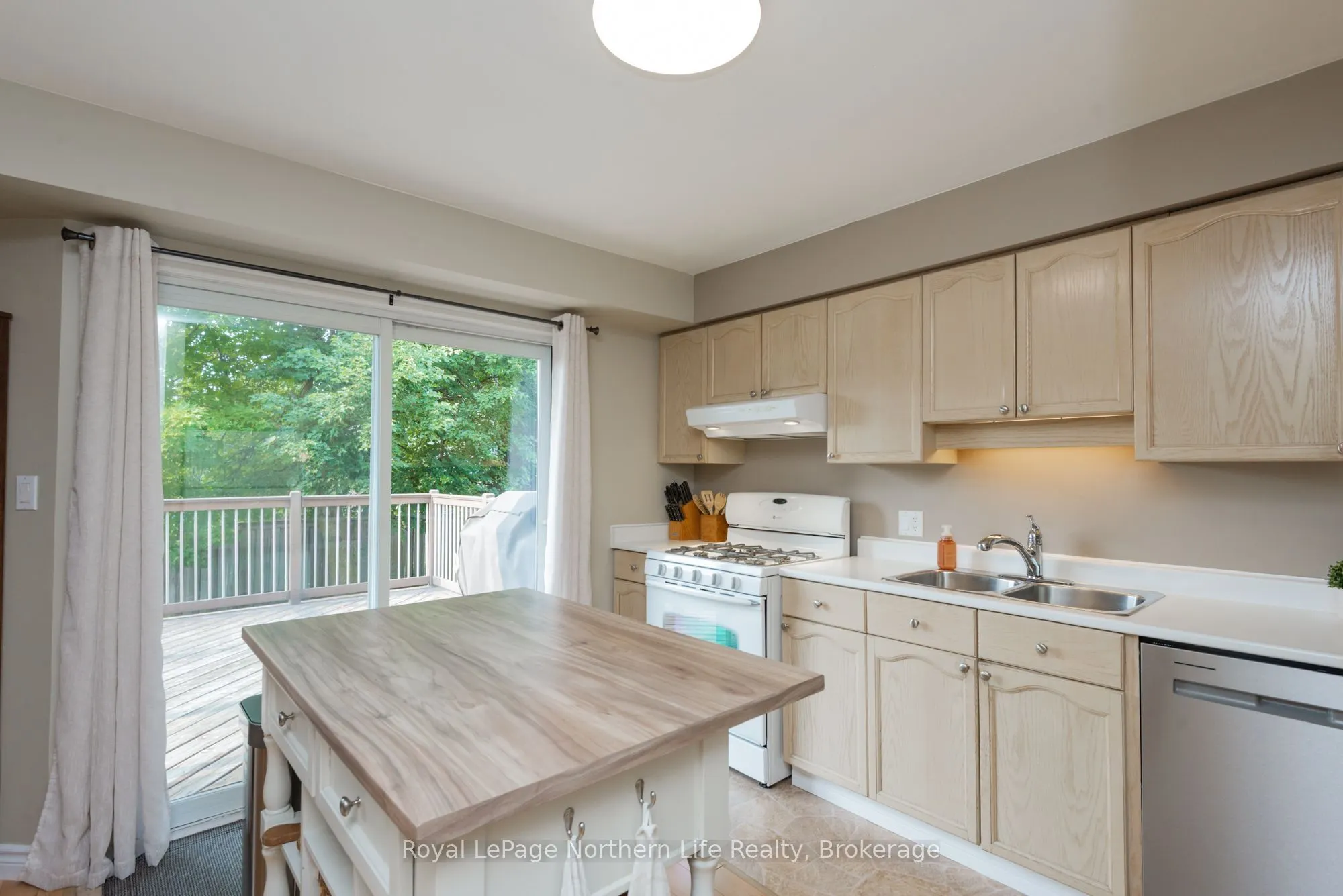 637 Tackaberry Drive