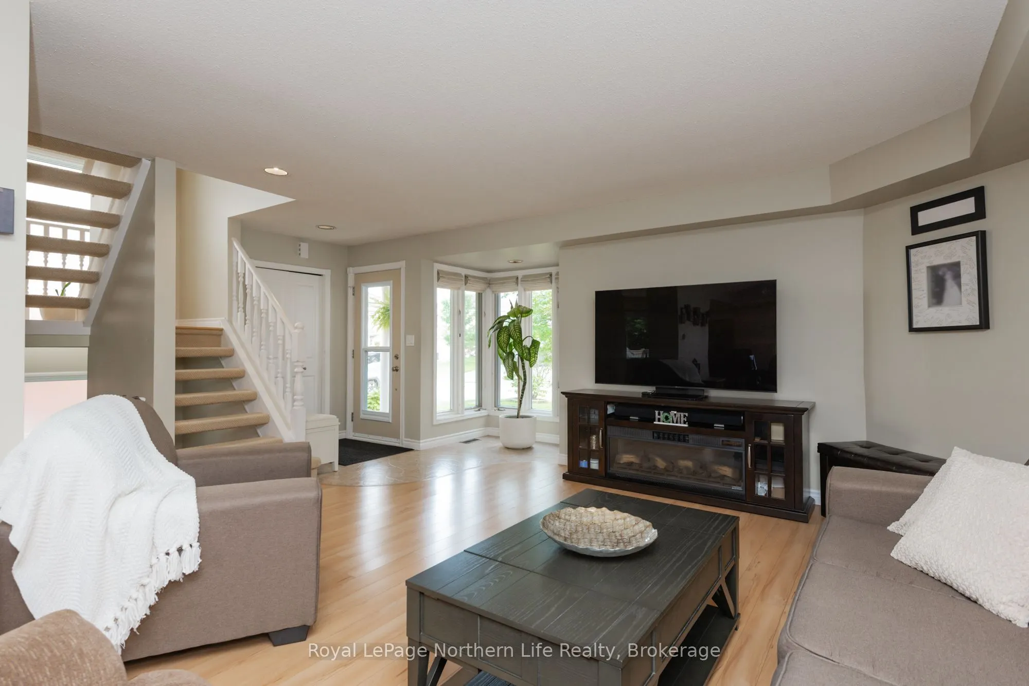 637 Tackaberry Drive