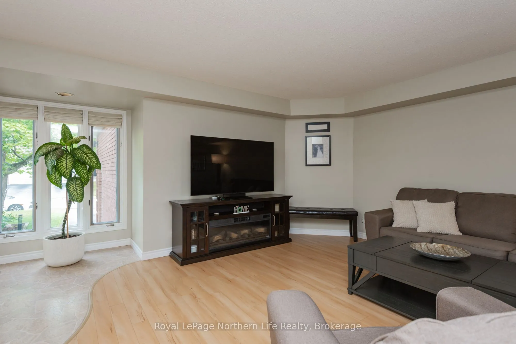 637 Tackaberry Drive
