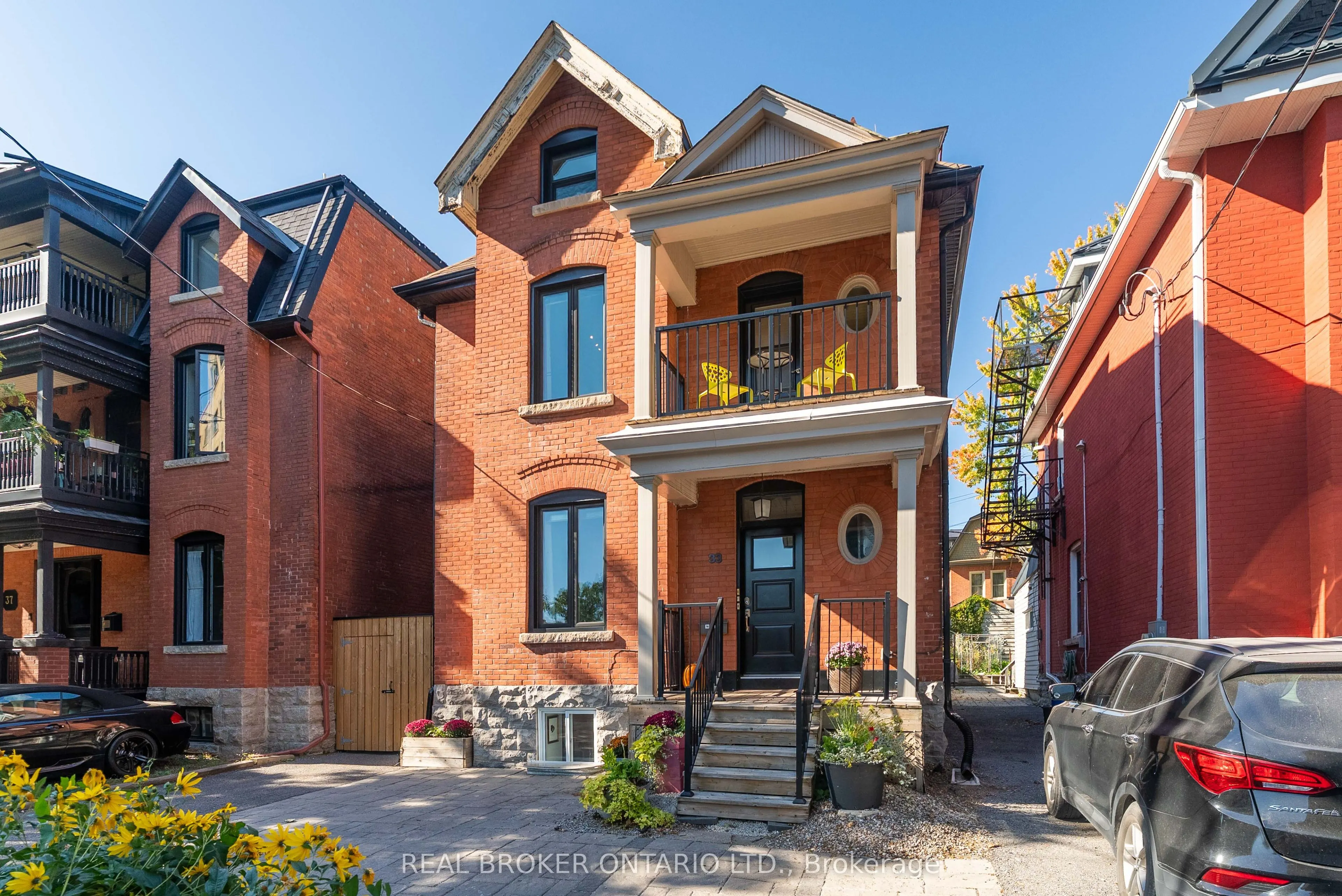 33 Argyle Avenue