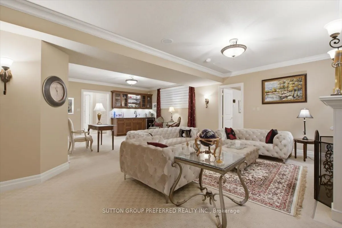 725 Eagletrace Drive #63