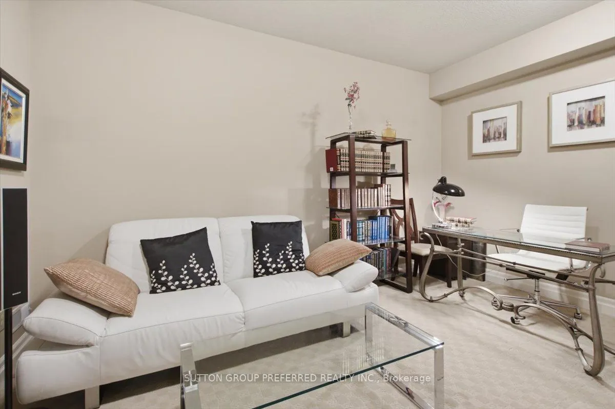 725 Eagletrace Drive #63