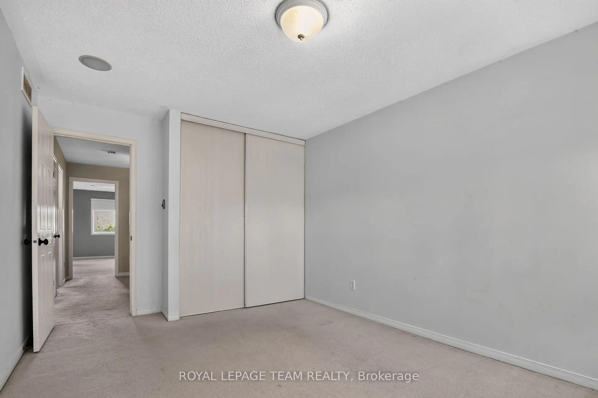 3 Chantilly Gate