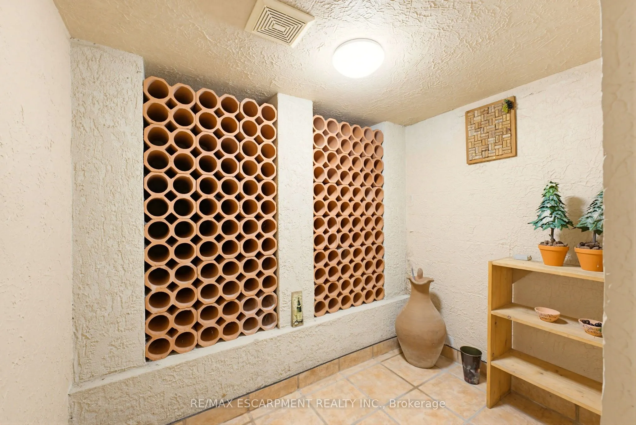 4274 Highway 56