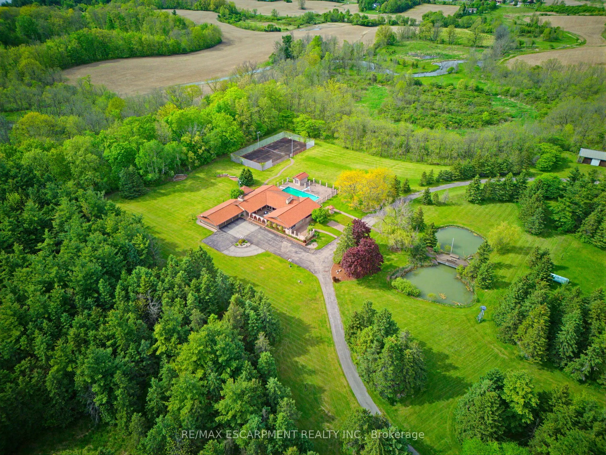 4274 Highway 56