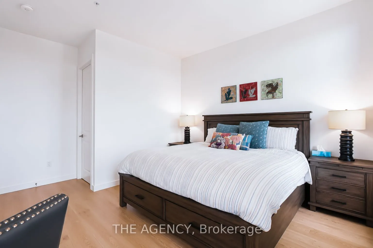 181 King Street S #1907