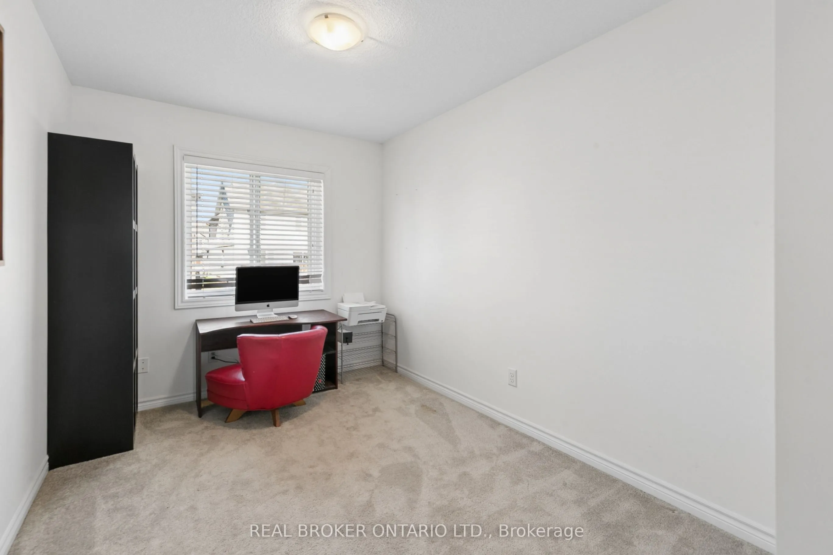 42 RENFREW Street