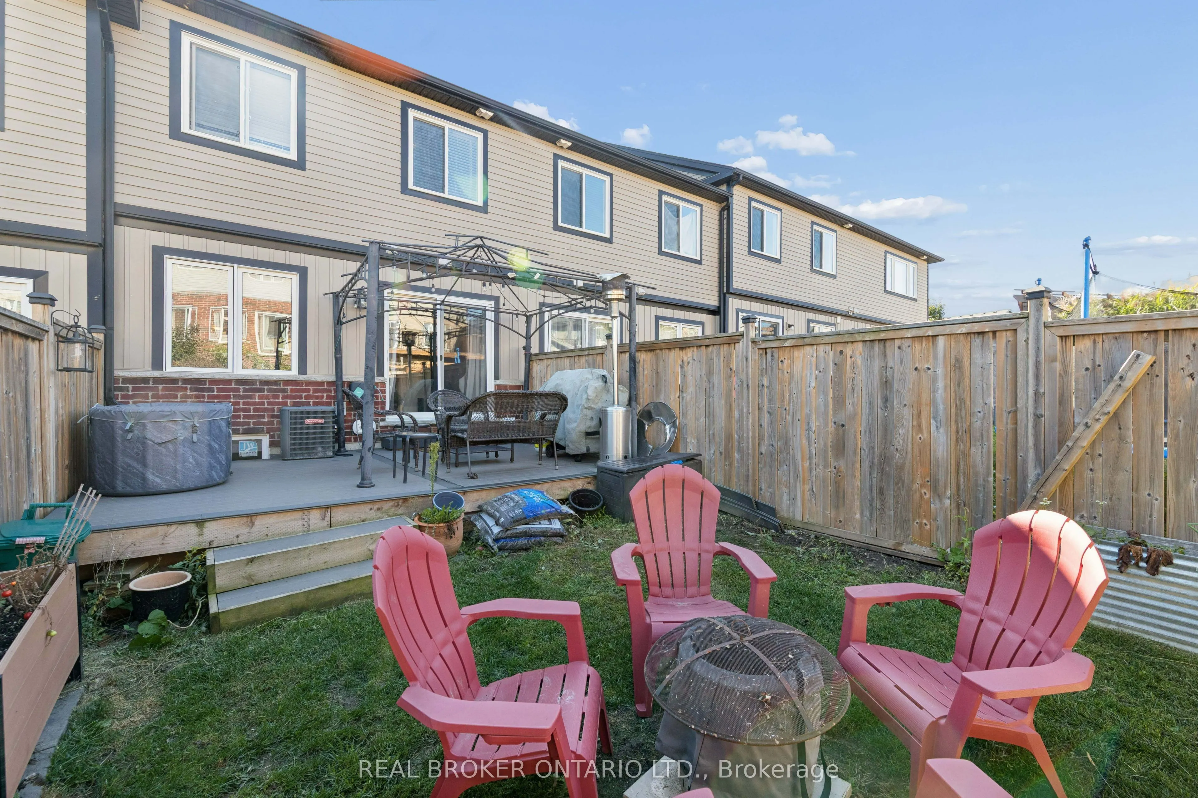 42 RENFREW Street