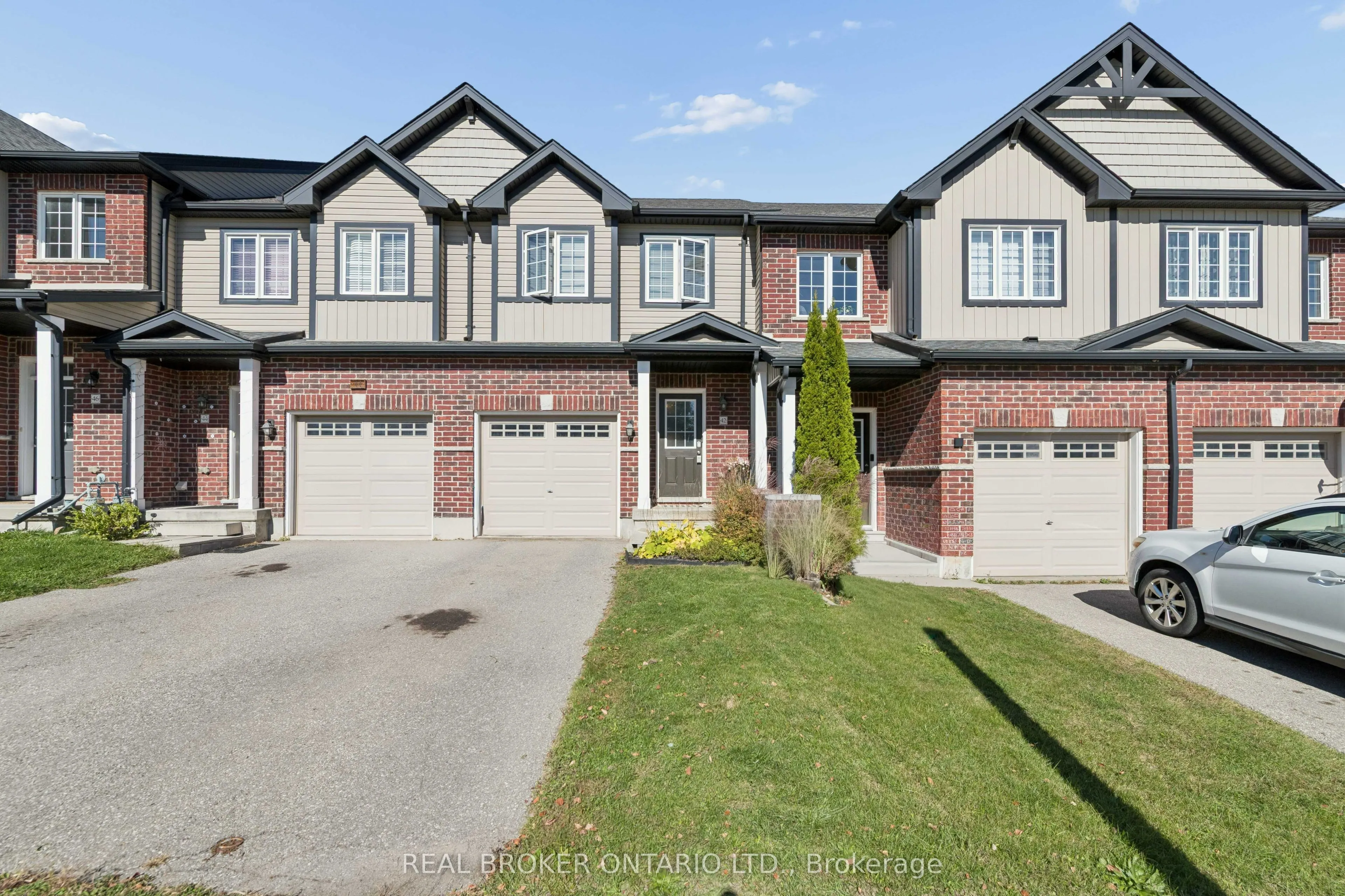 42 RENFREW Street