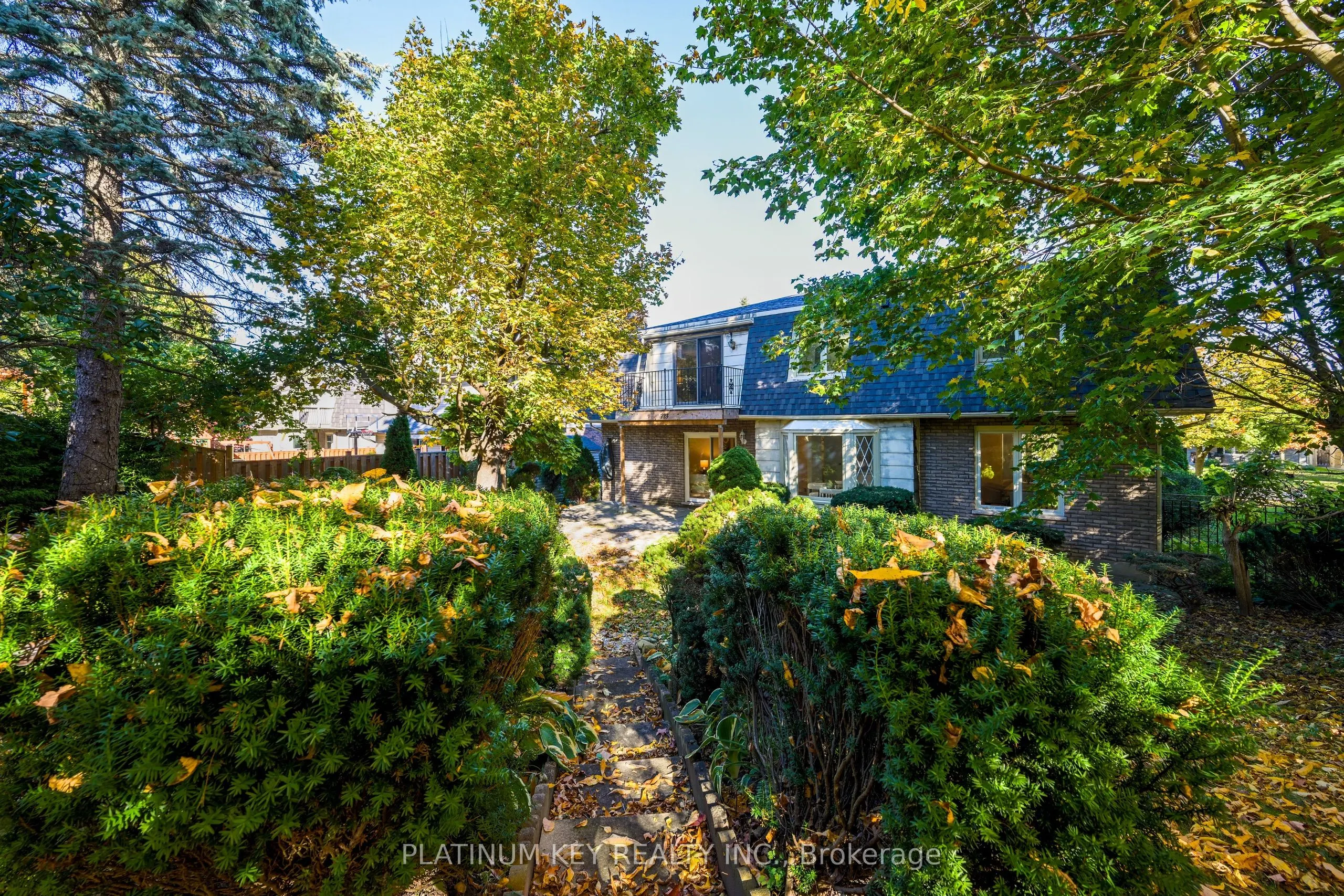 723 Cranbrook Road