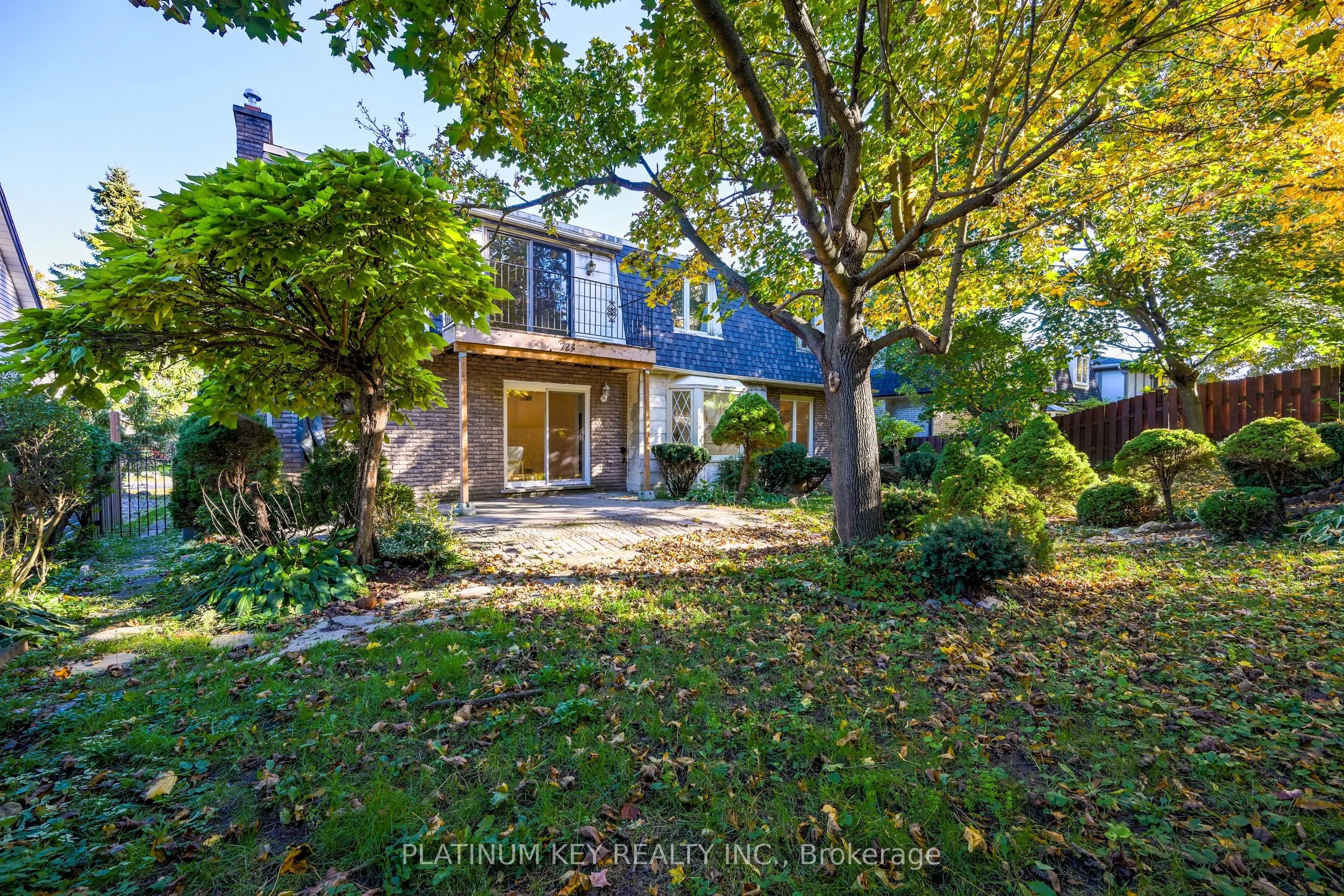 723 Cranbrook Road