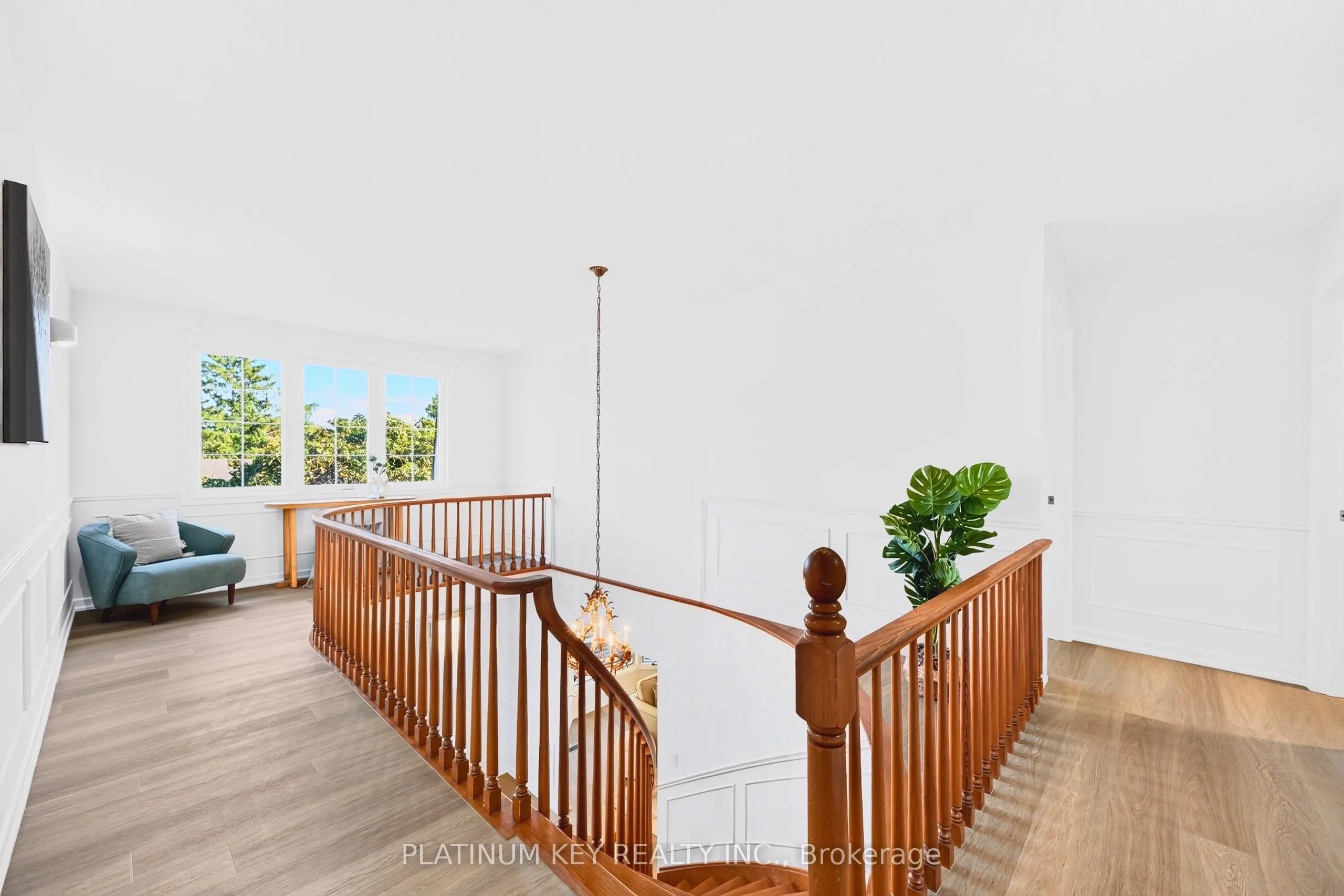 723 Cranbrook Road