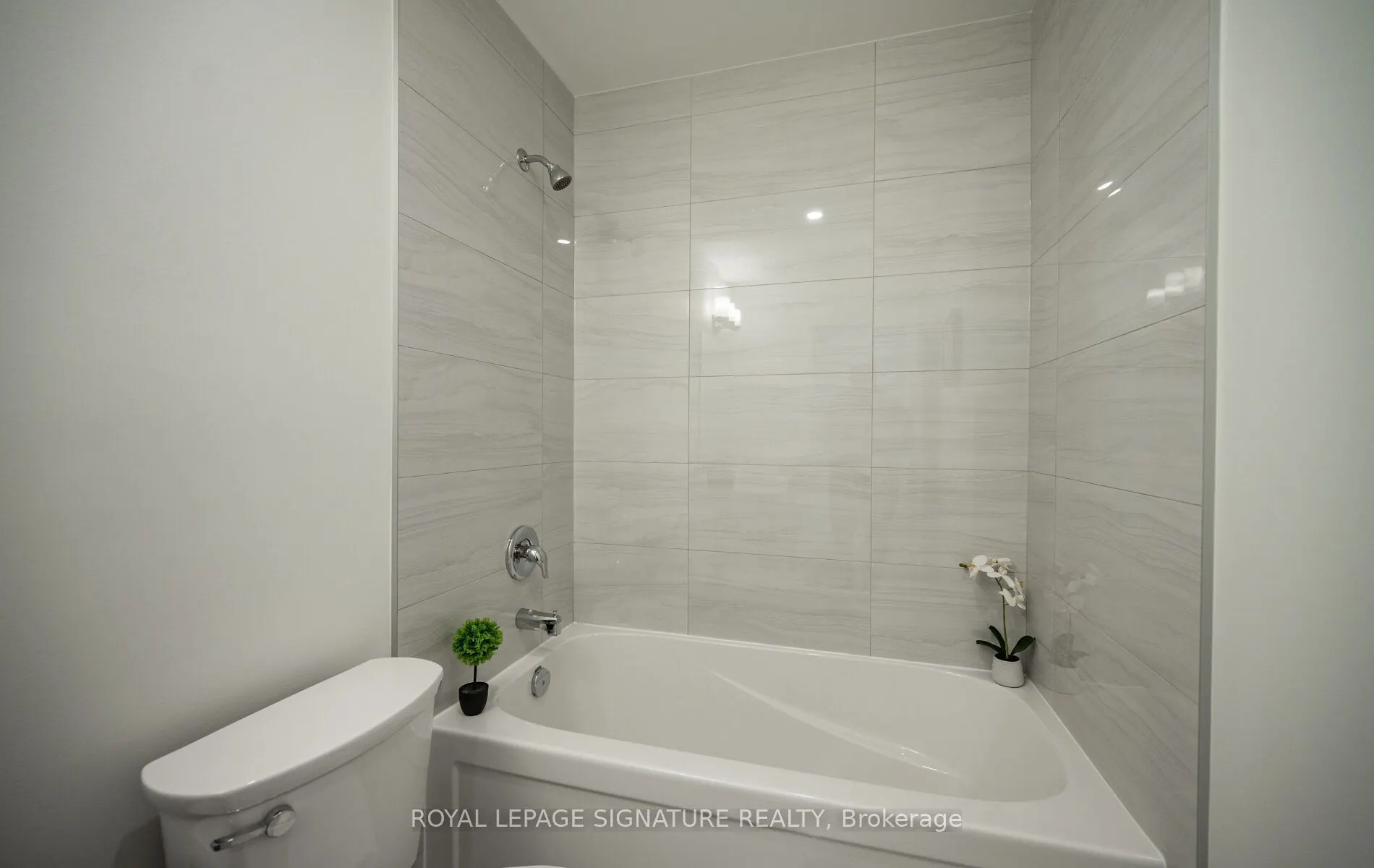 461 Green Road #412