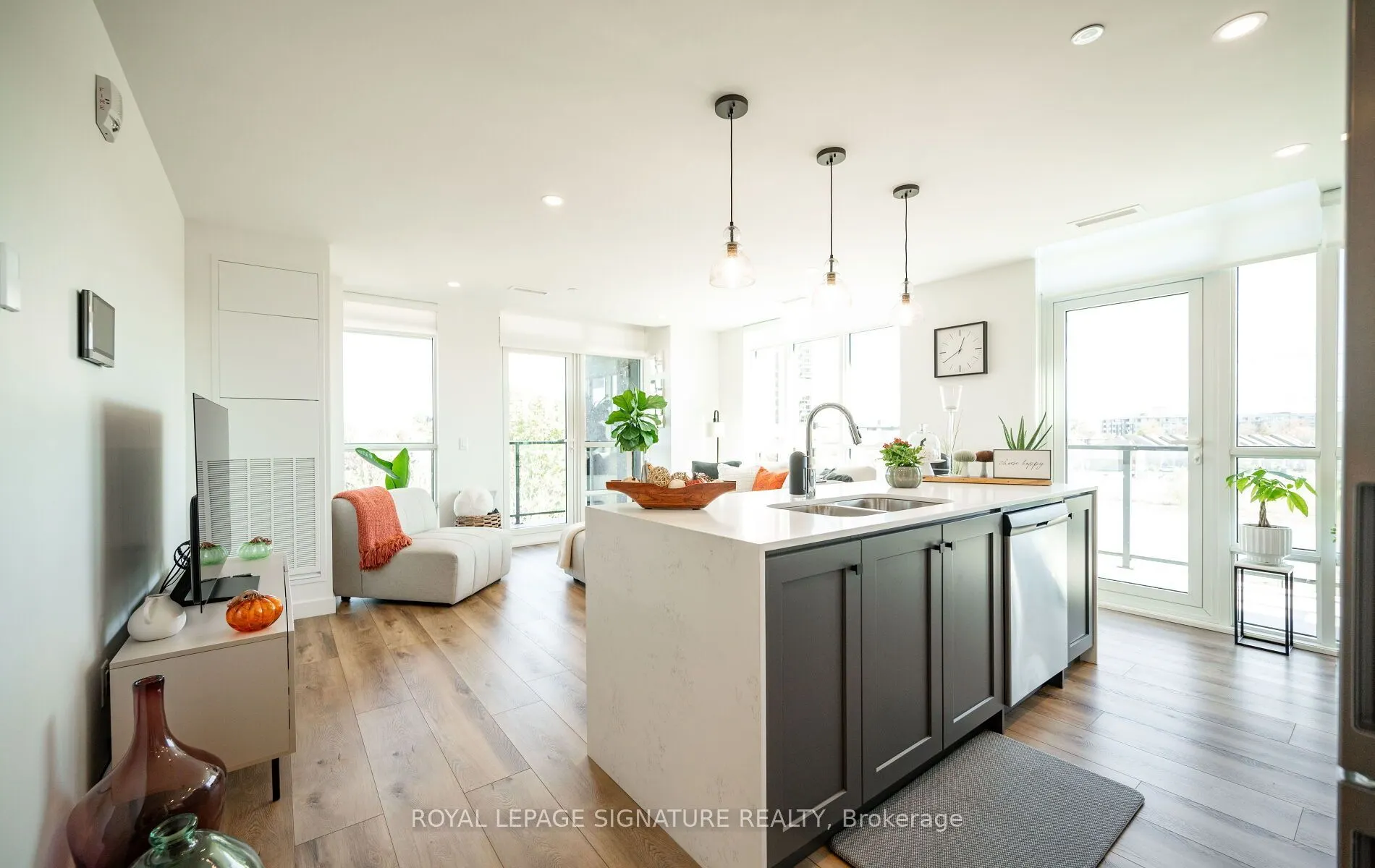 461 Green Road #412
