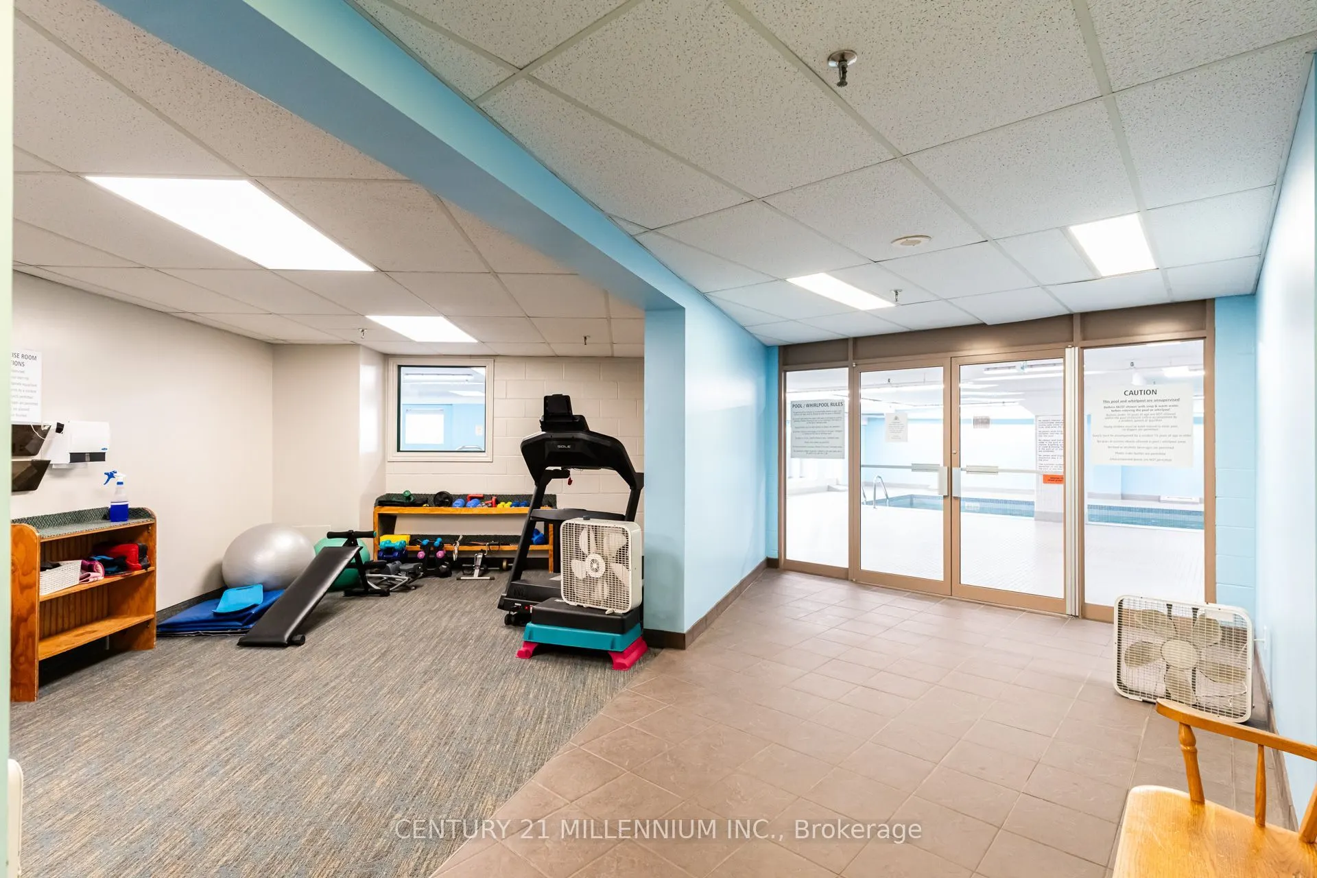 237 King Street W #909