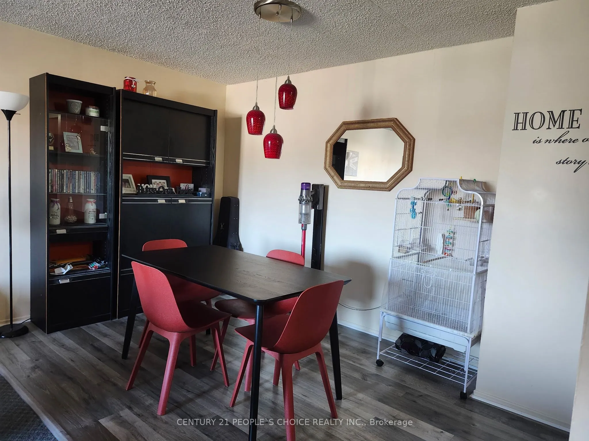 72 Main Street E #213