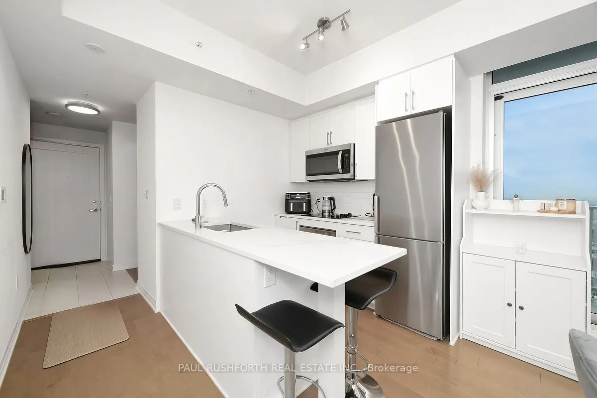 805 Carling Avenue #1401