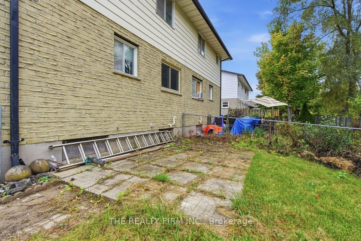 195-197 Southfield Drive
