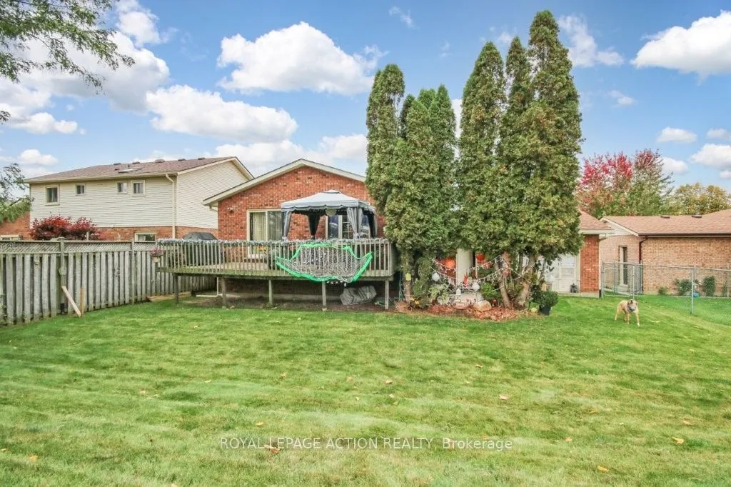 72 Lynden Hill Crescent