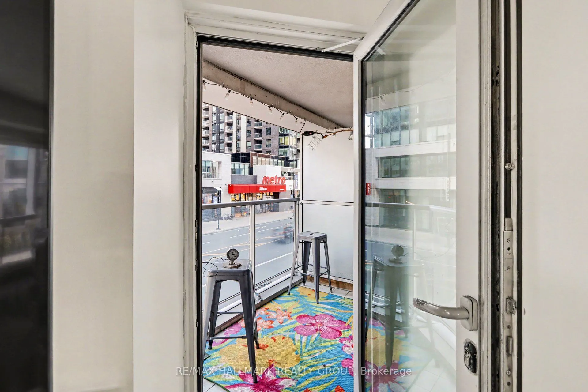 242 Rideau Street #201