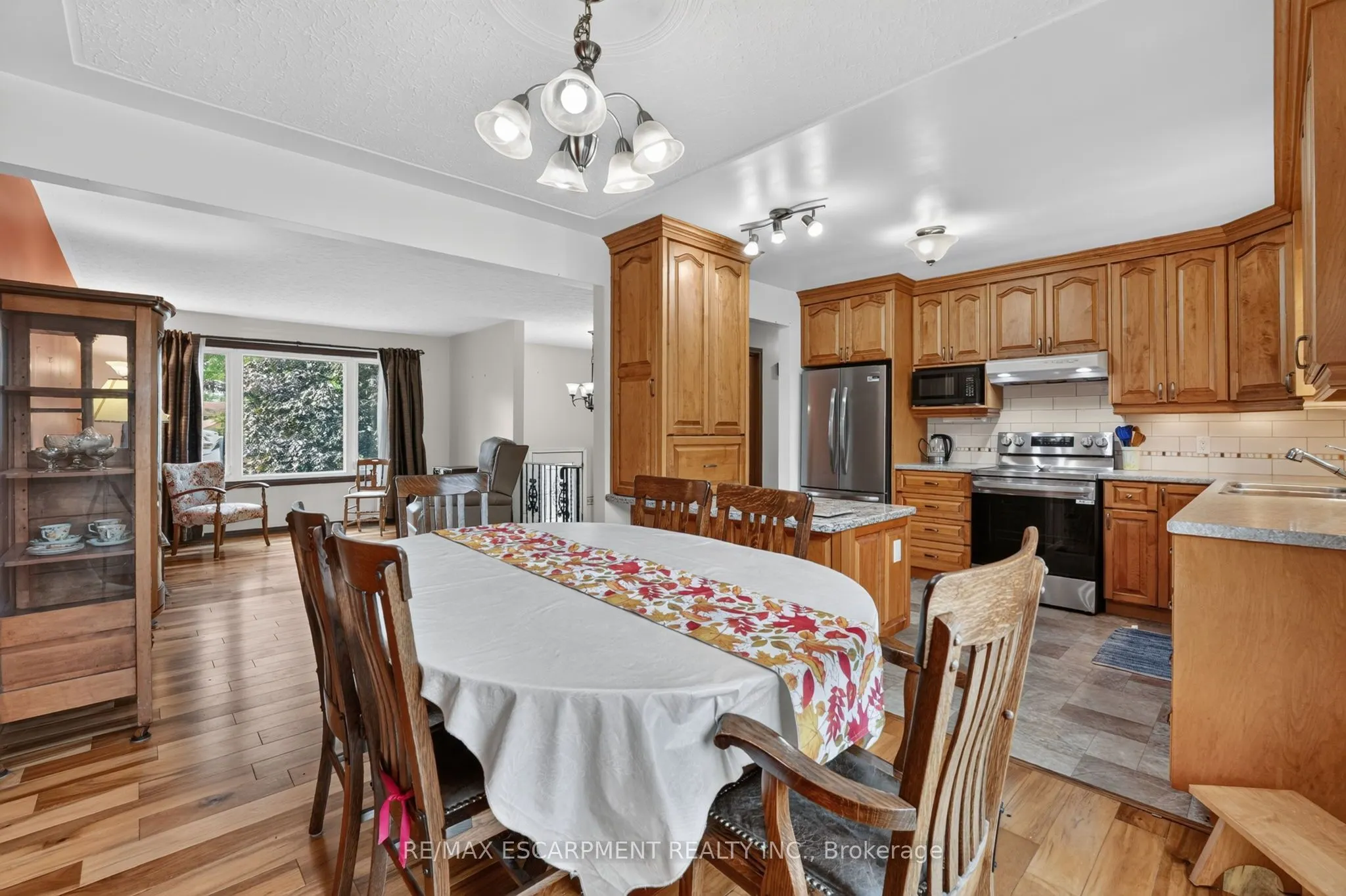 5 Brooks Circle