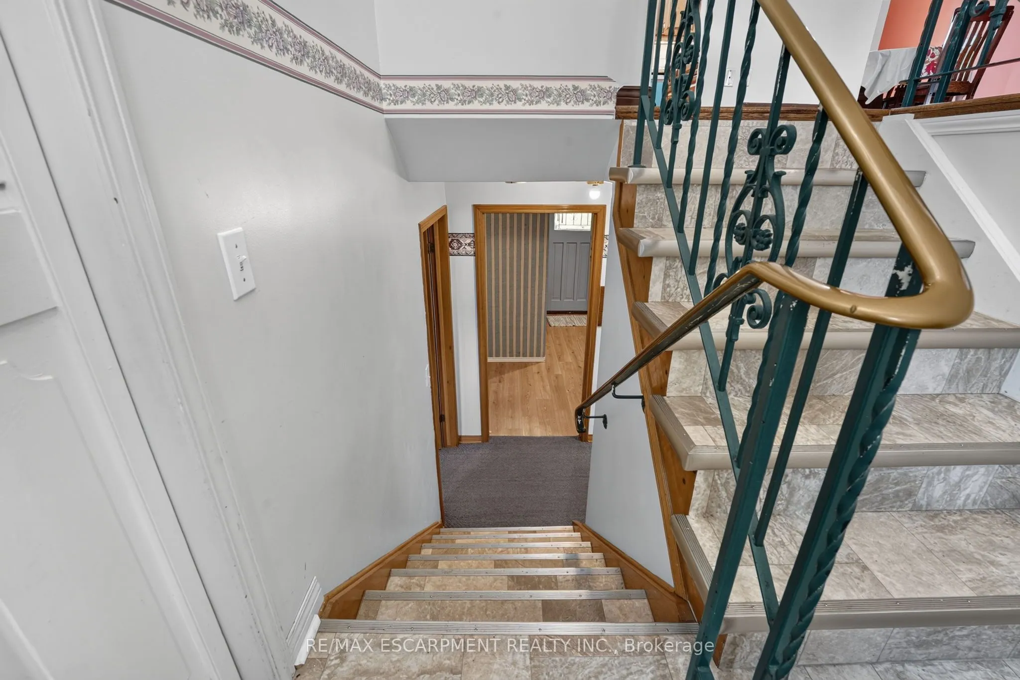 5 Brooks Circle