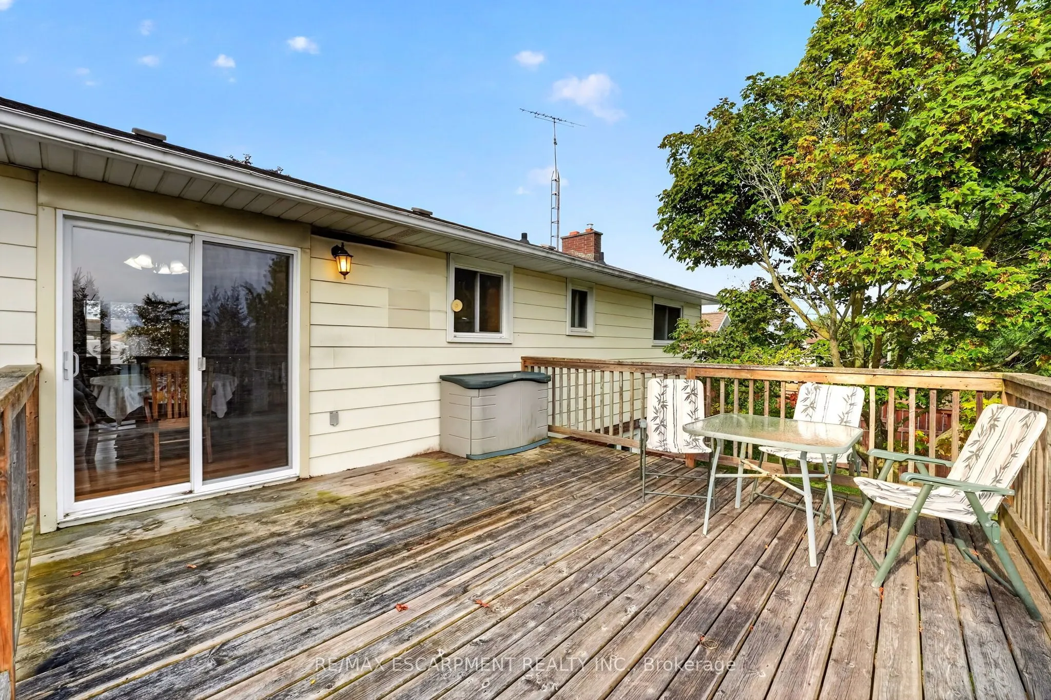 5 Brooks Circle