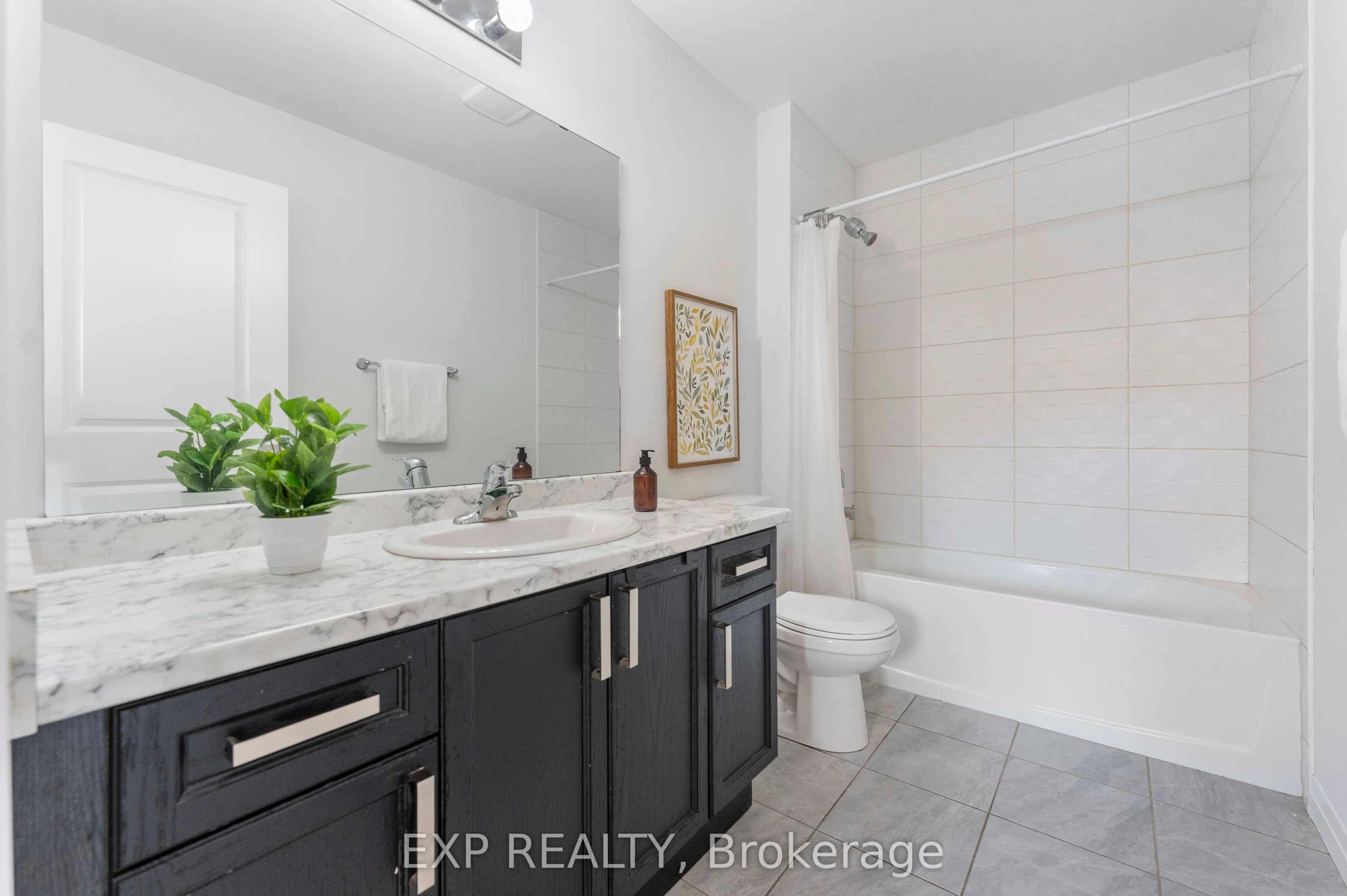 520 Grey Street #20