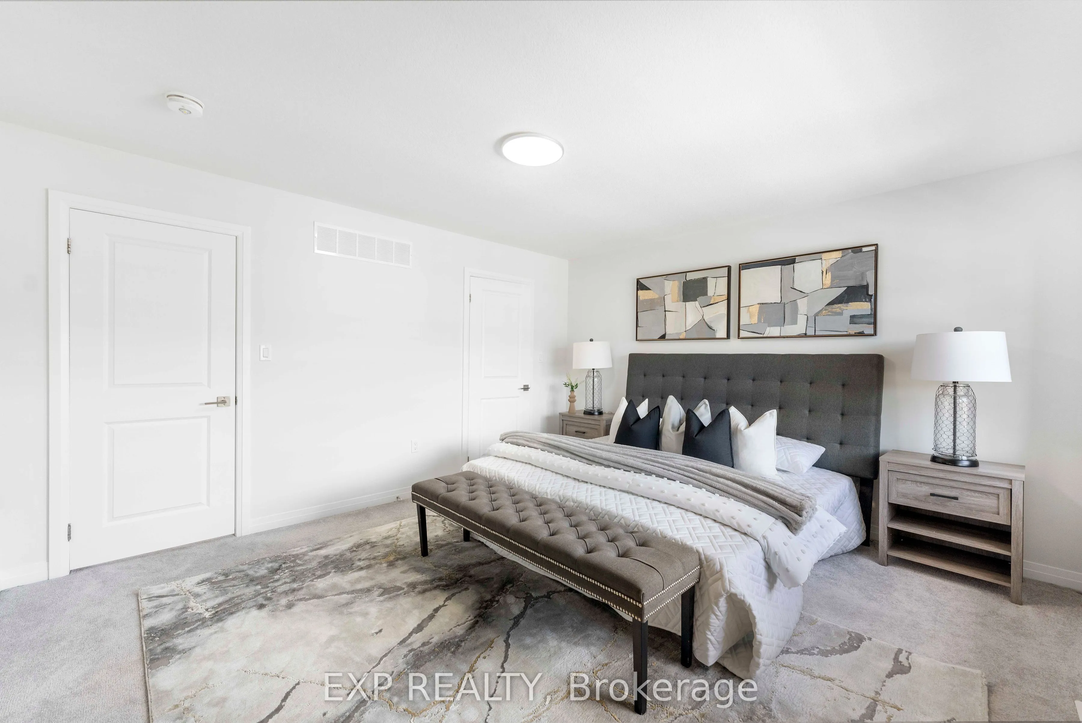 520 Grey Street #20