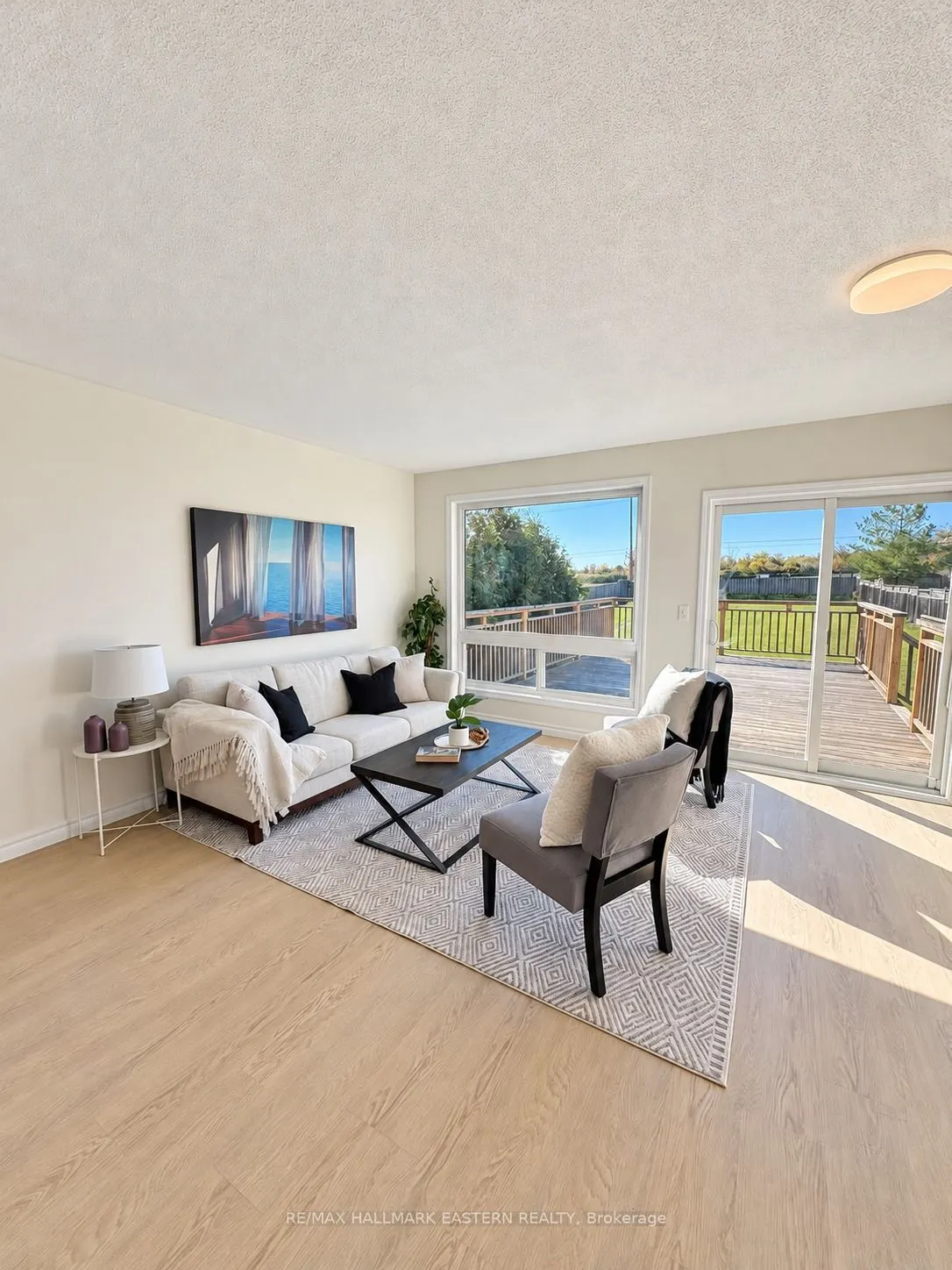 656 CLANCY Crescent